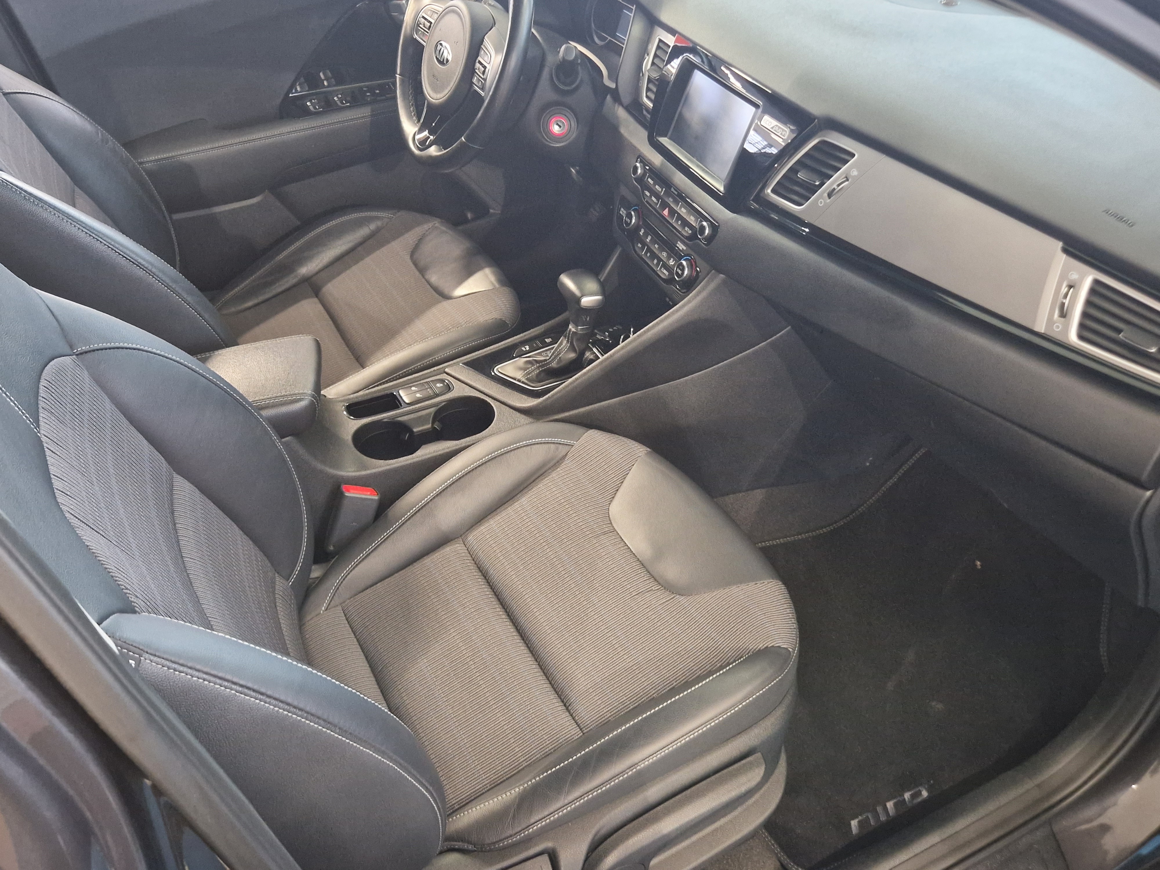 Kia NIRO PLUG-IN 1,6 GDI EX DCT