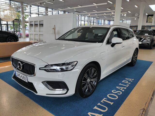 volvo V60 T6 TWE AWD INSCRIPTION TAKUU 24KK/40TKM