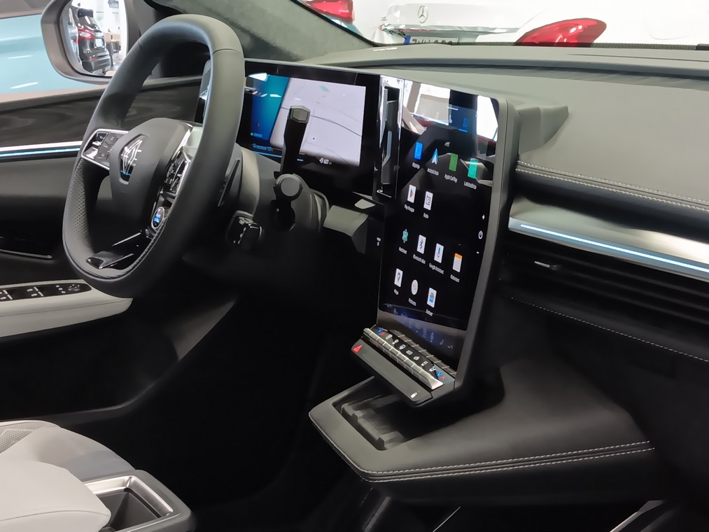 Renault SCENIC E-TECH ELECTRIC 220HV LONG RANGE ICONIC.