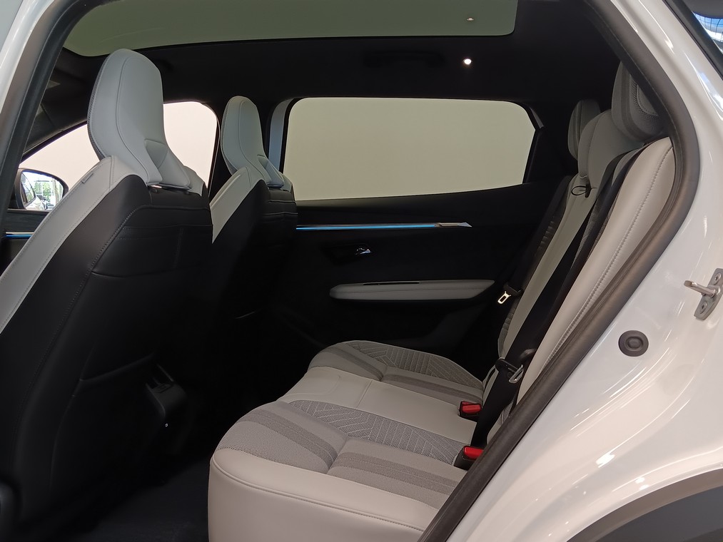Renault SCENIC E-TECH ELECTRIC 220HV LONG RANGE ICONIC.