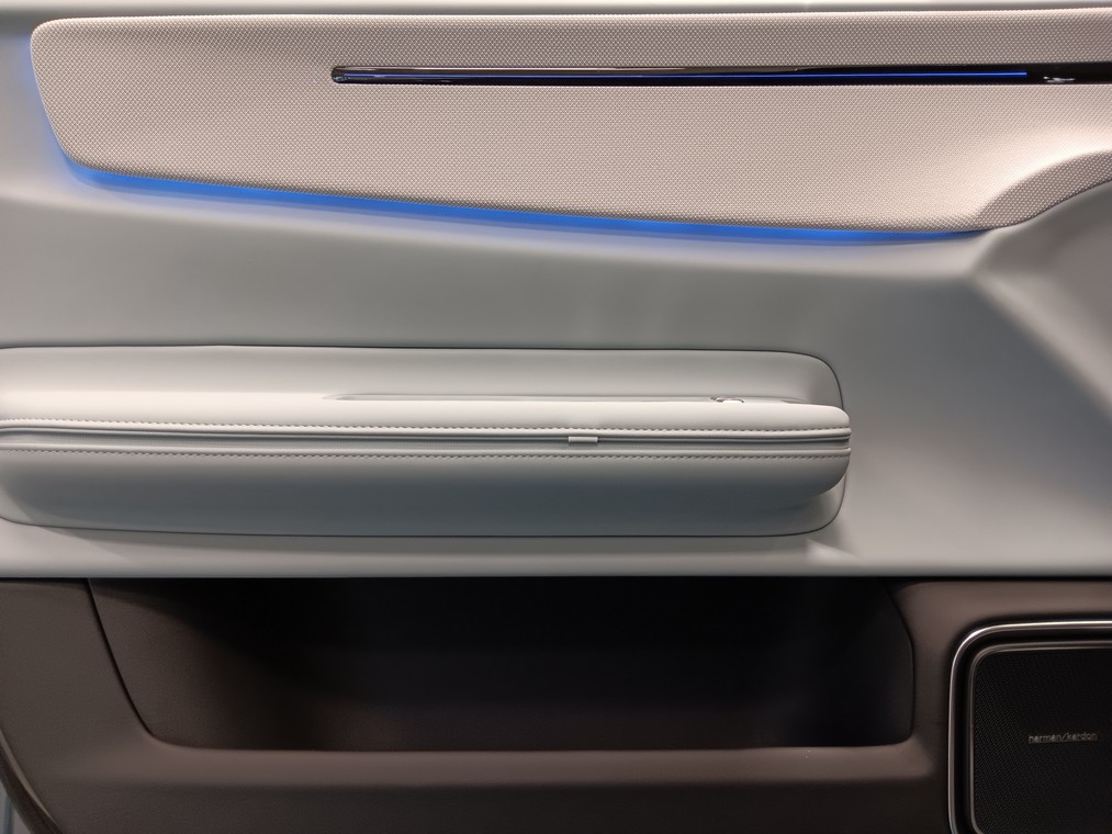 Polestar 4 LONG RANGE SINGLE MOTOR PLUS
