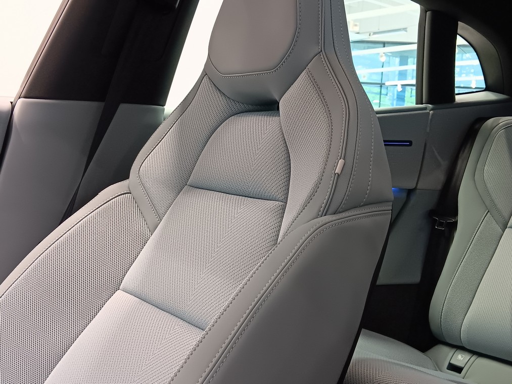 Polestar 4 LONG RANGE SINGLE MOTOR PLUS