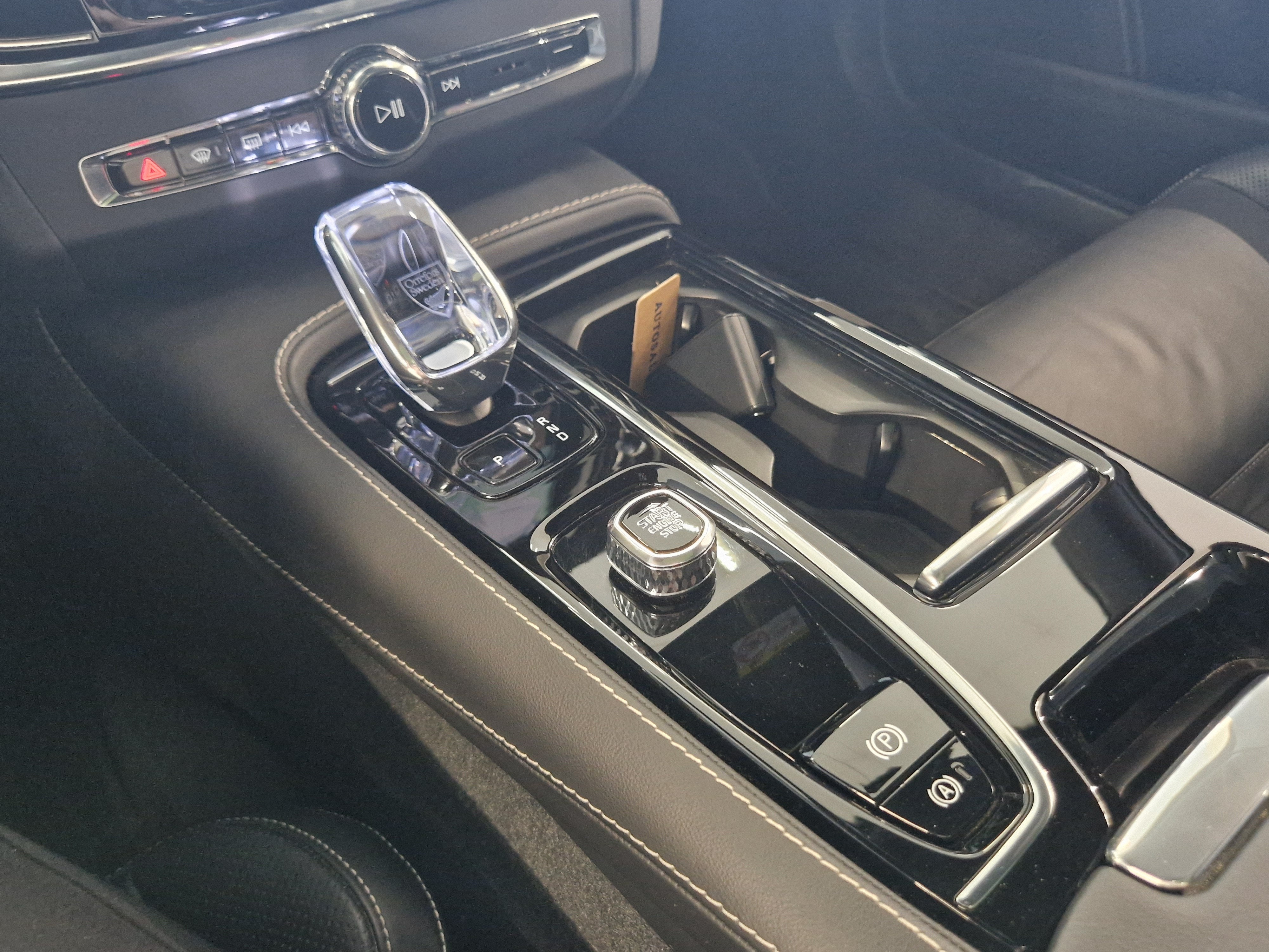 Volvo V90 T8 AWD LONG RANGE CLASSIC DARK AUT