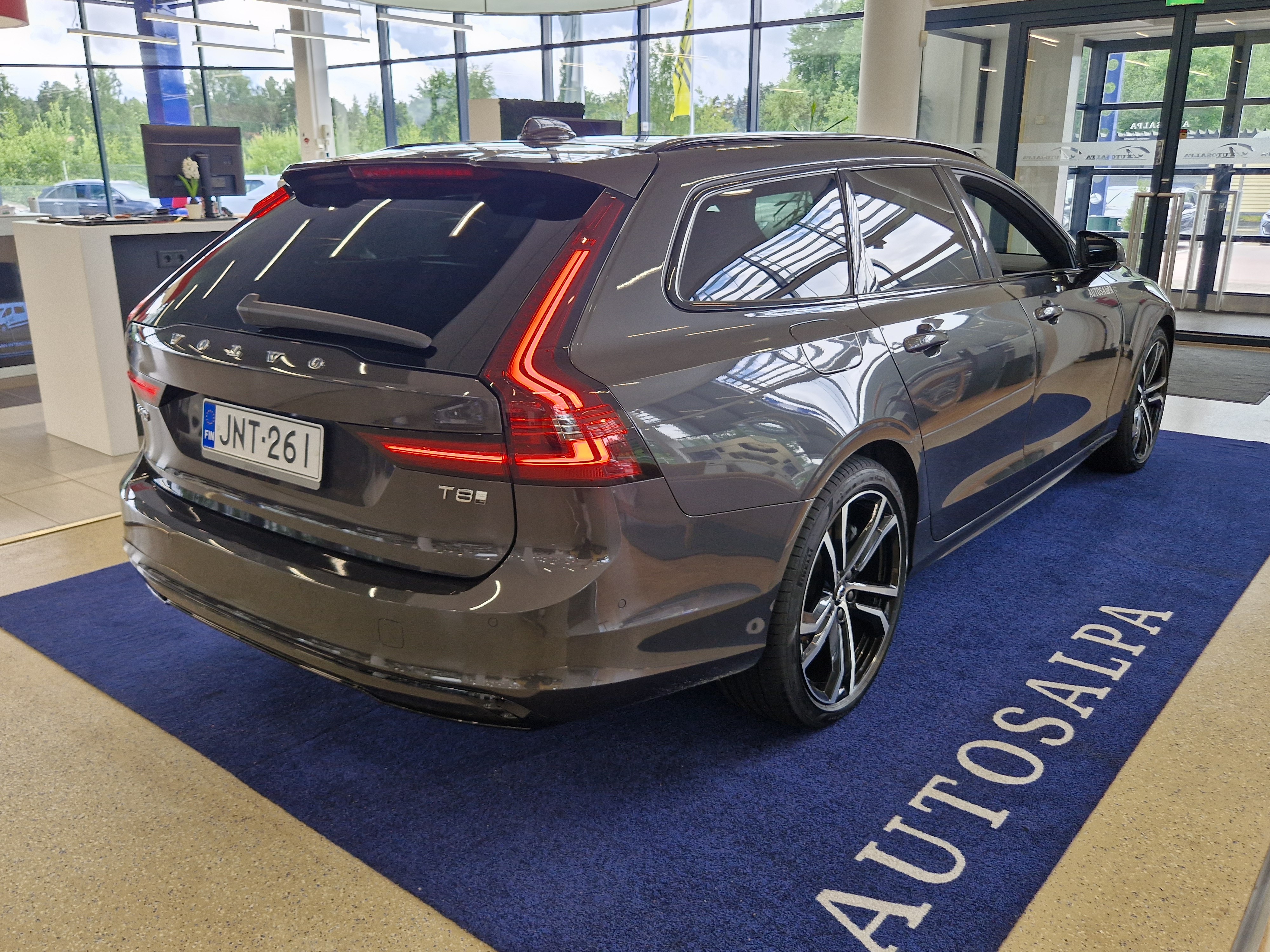 Volvo V90 2025, kuva 2/19