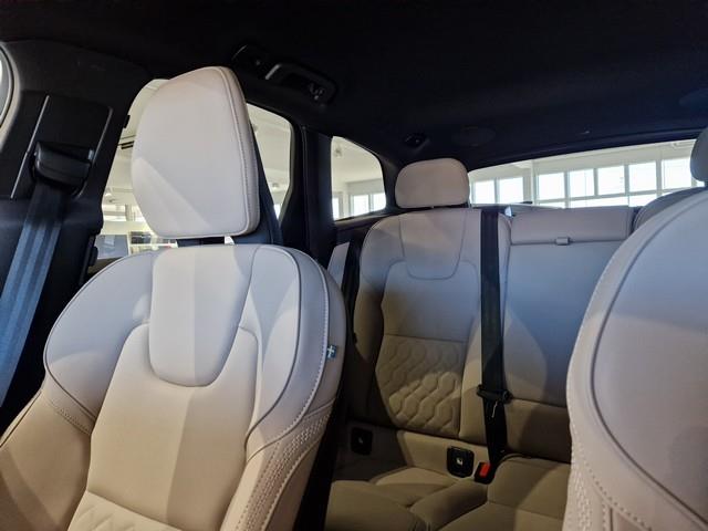 Volvo XC60 T6 AWD LONG RANGE PLUS DARK