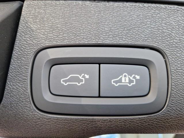 Volvo XC60 T6 AWD LONG RANGE PLUS DARK
