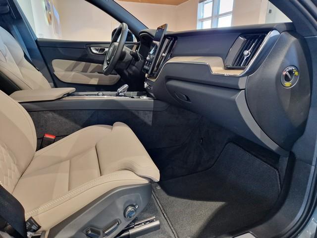 Volvo XC60 T6 AWD LONG RANGE PLUS DARK
