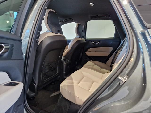 Volvo XC60 T6 AWD LONG RANGE PLUS DARK