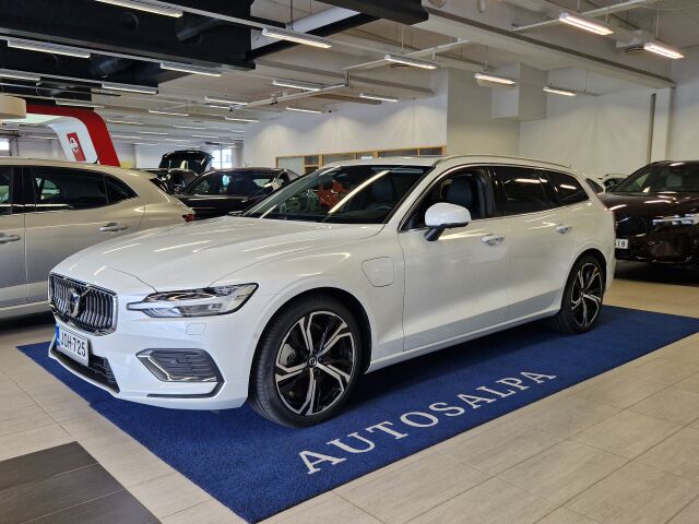 volvo V60 T8 AWD LONG RANGE ULTRA BRIGHT TAKUU 24KK/40TKM