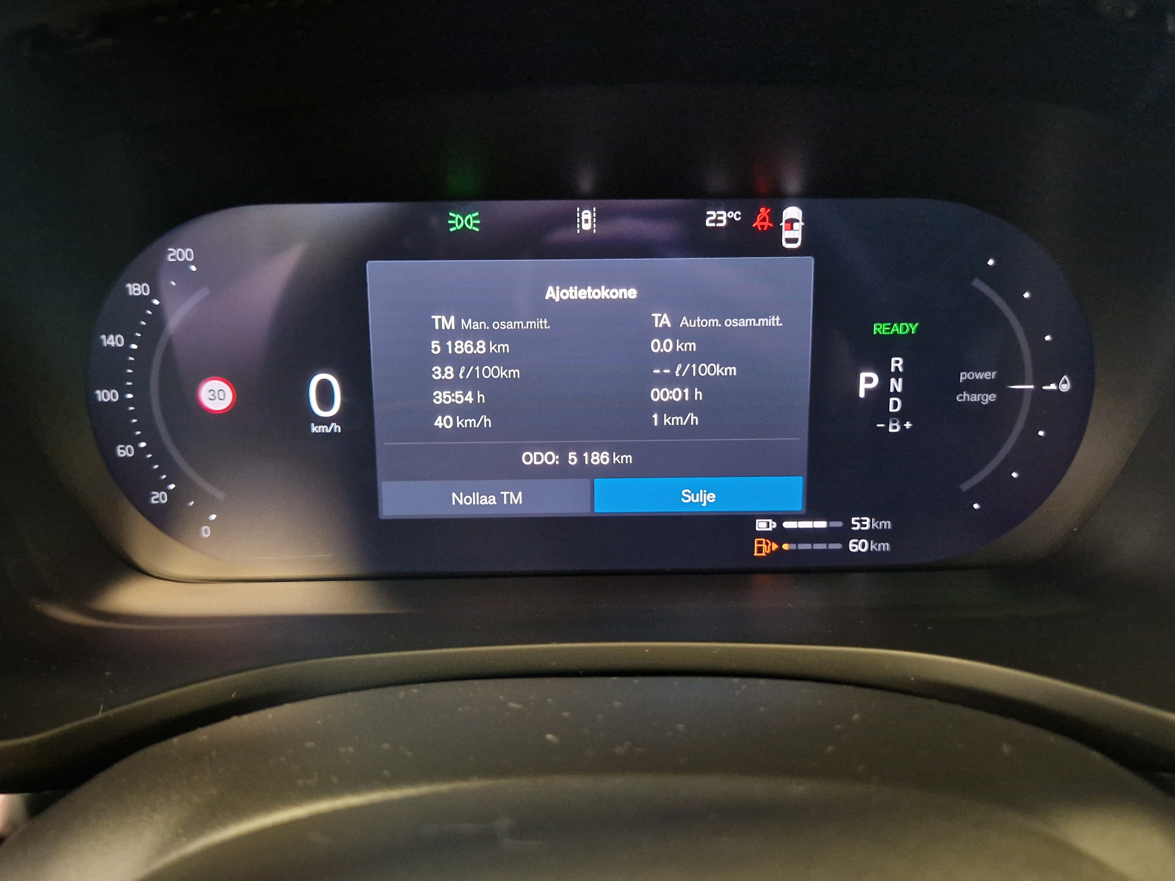 Volvo V60 T8 AWD LONG RANGE ULTRA BRIGHT TAKUU 24KK/40TKM