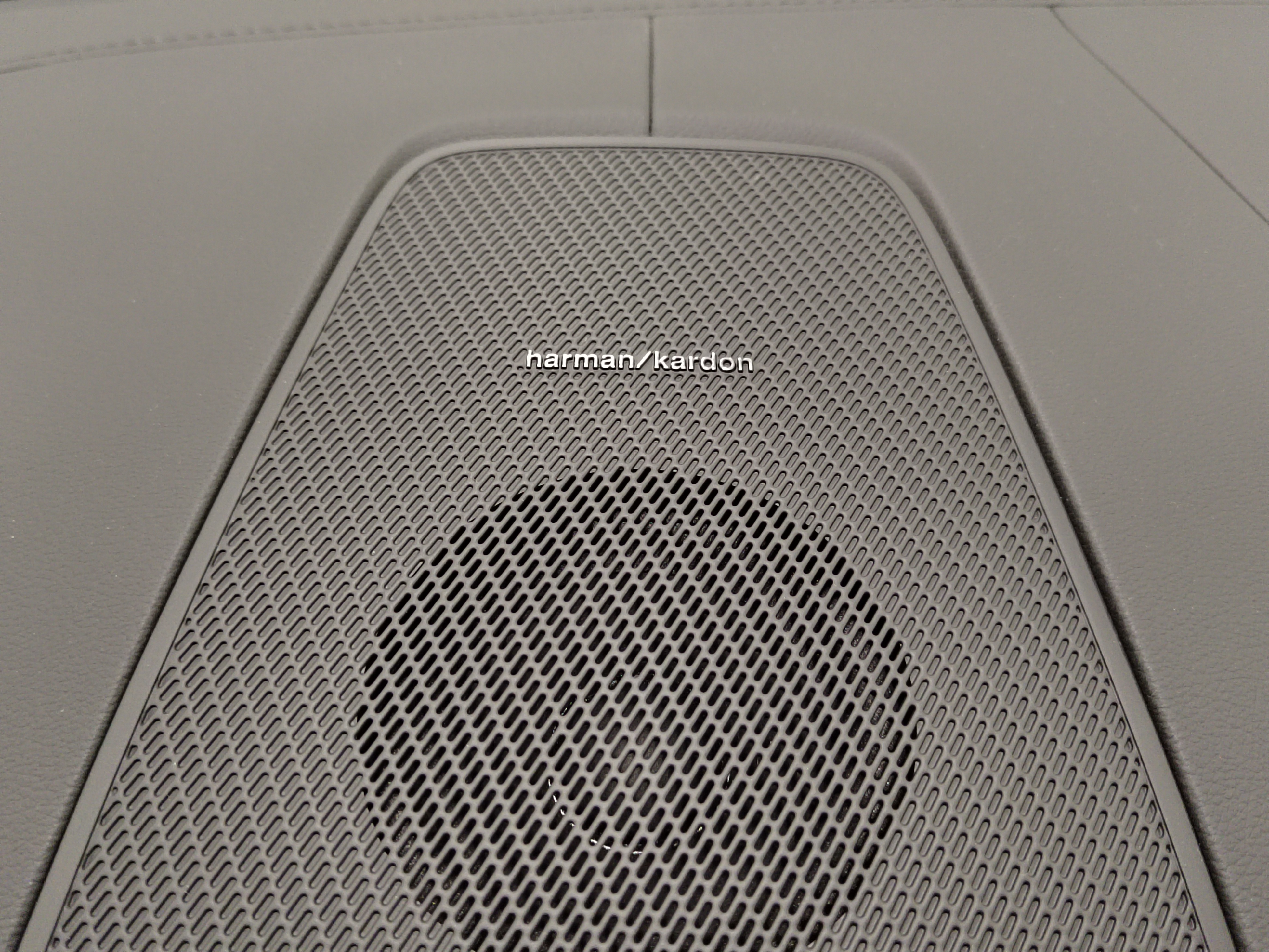 Volvo XC60 T6 AWD LONG RANGE ULTRA DARK.