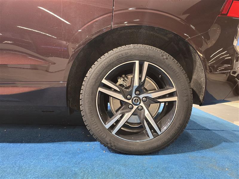 Volvo XC60 T6 AWD LONG RANGE PLUS DARK.