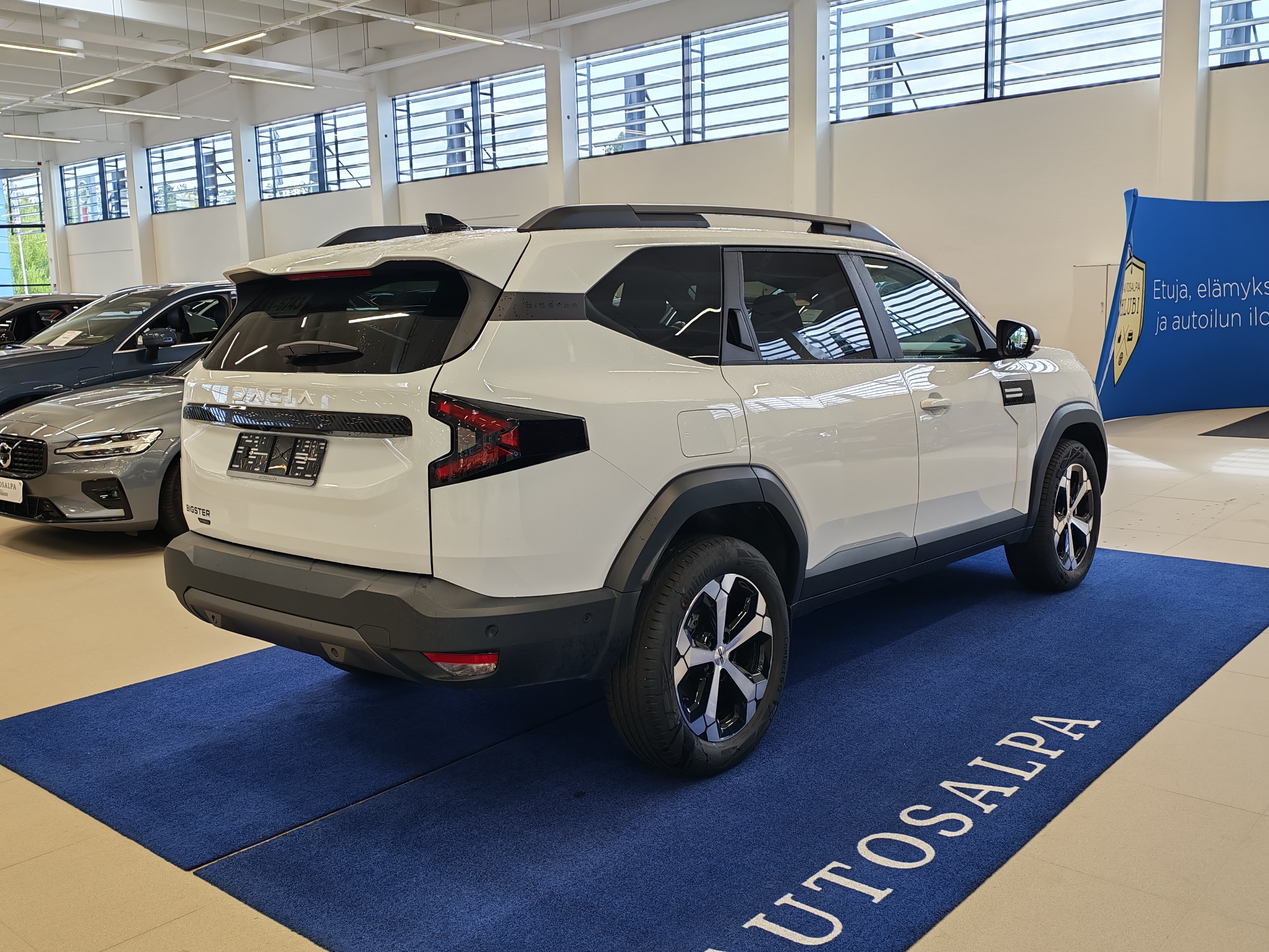 Dacia BIGSTER HYBRID 155 4X2 JOURNEY.