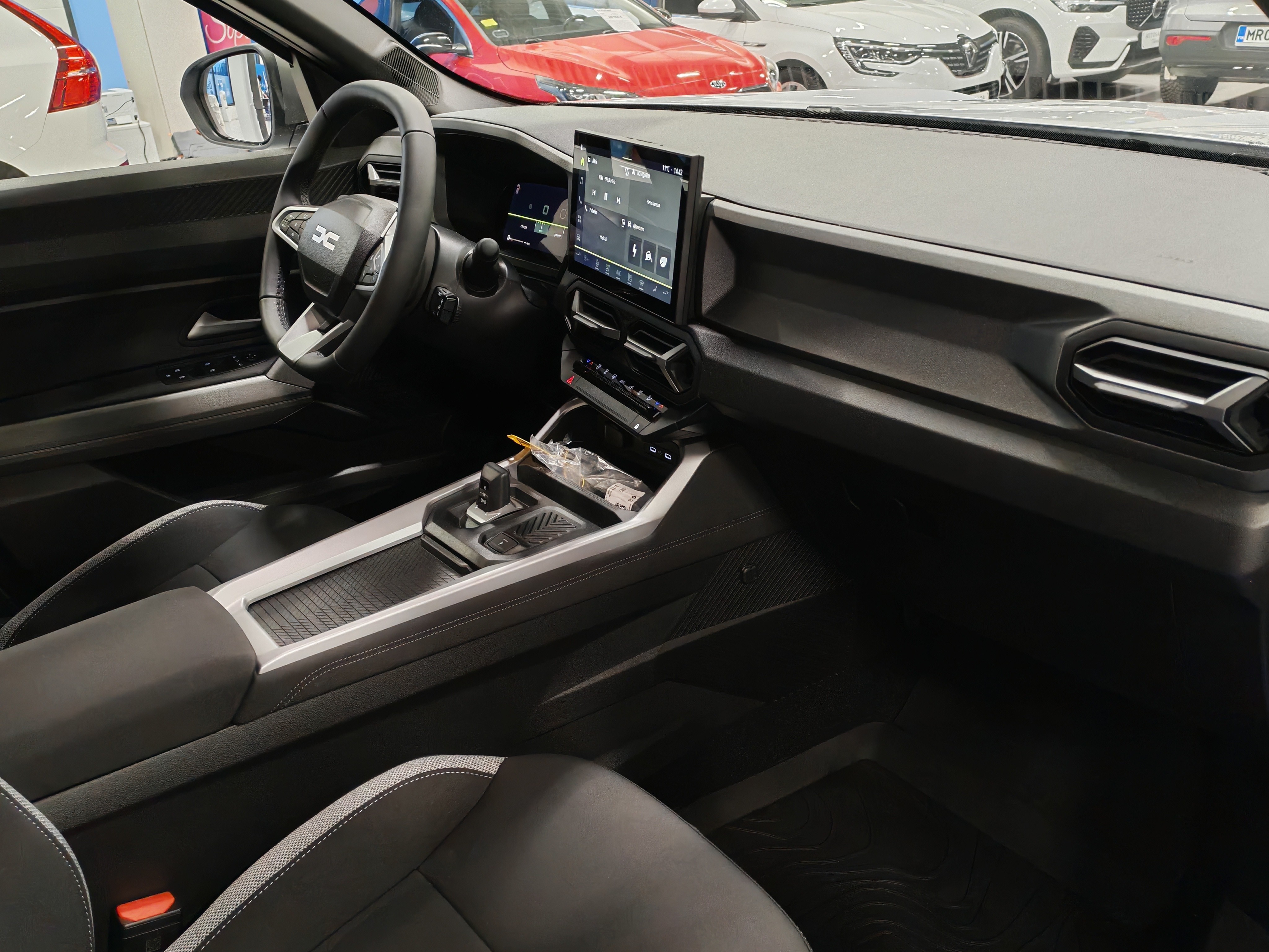 Dacia BIGSTER HYBRID 155 4X2 JOURNEY