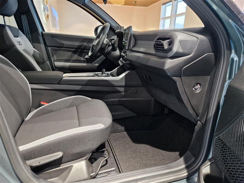 Dacia BIGSTER HYBRID 155 4X2 JOURNEY