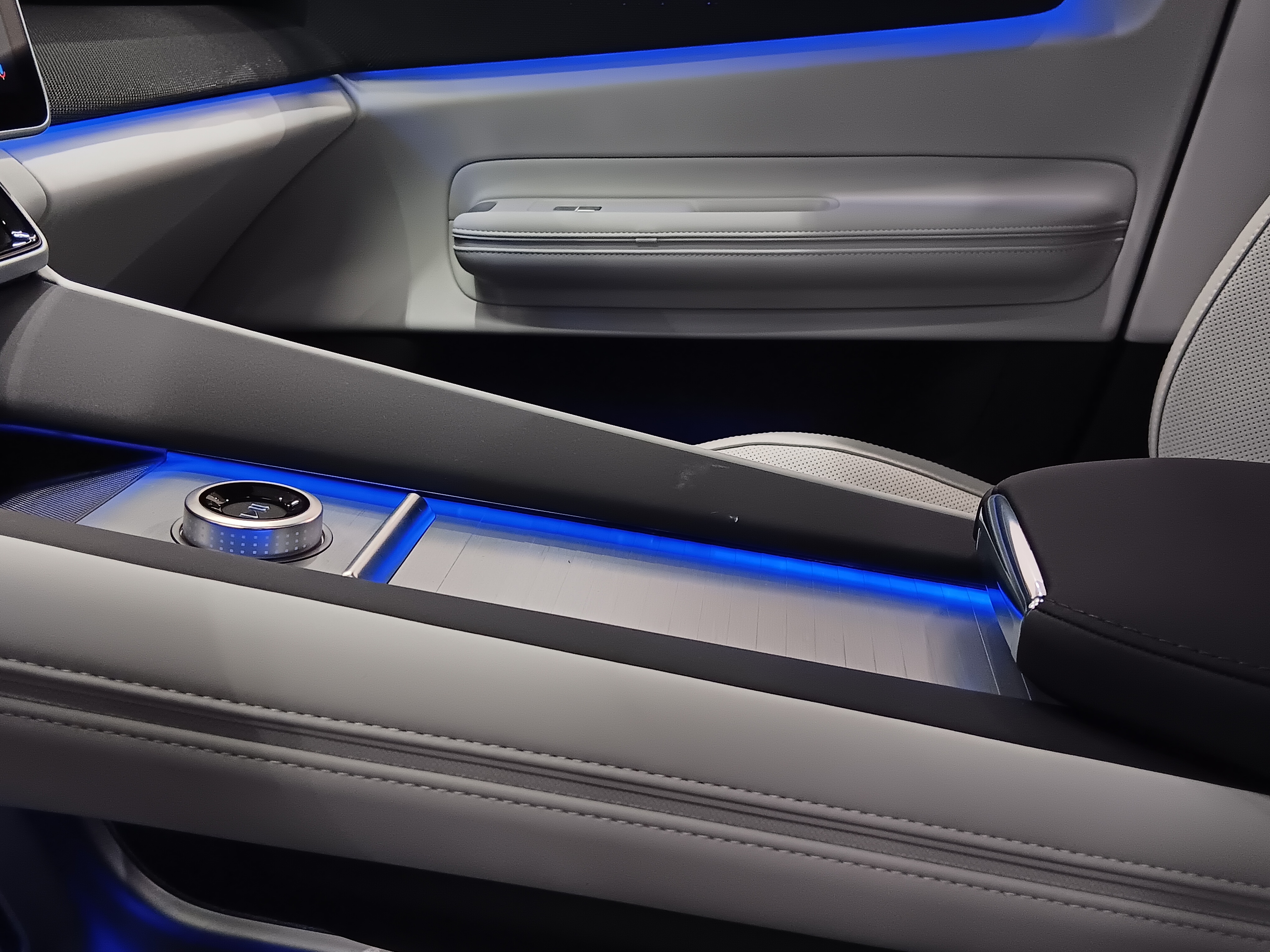 Polestar 4 LONG RANGE DUAL MOTOR PERFORMANCE PRIME