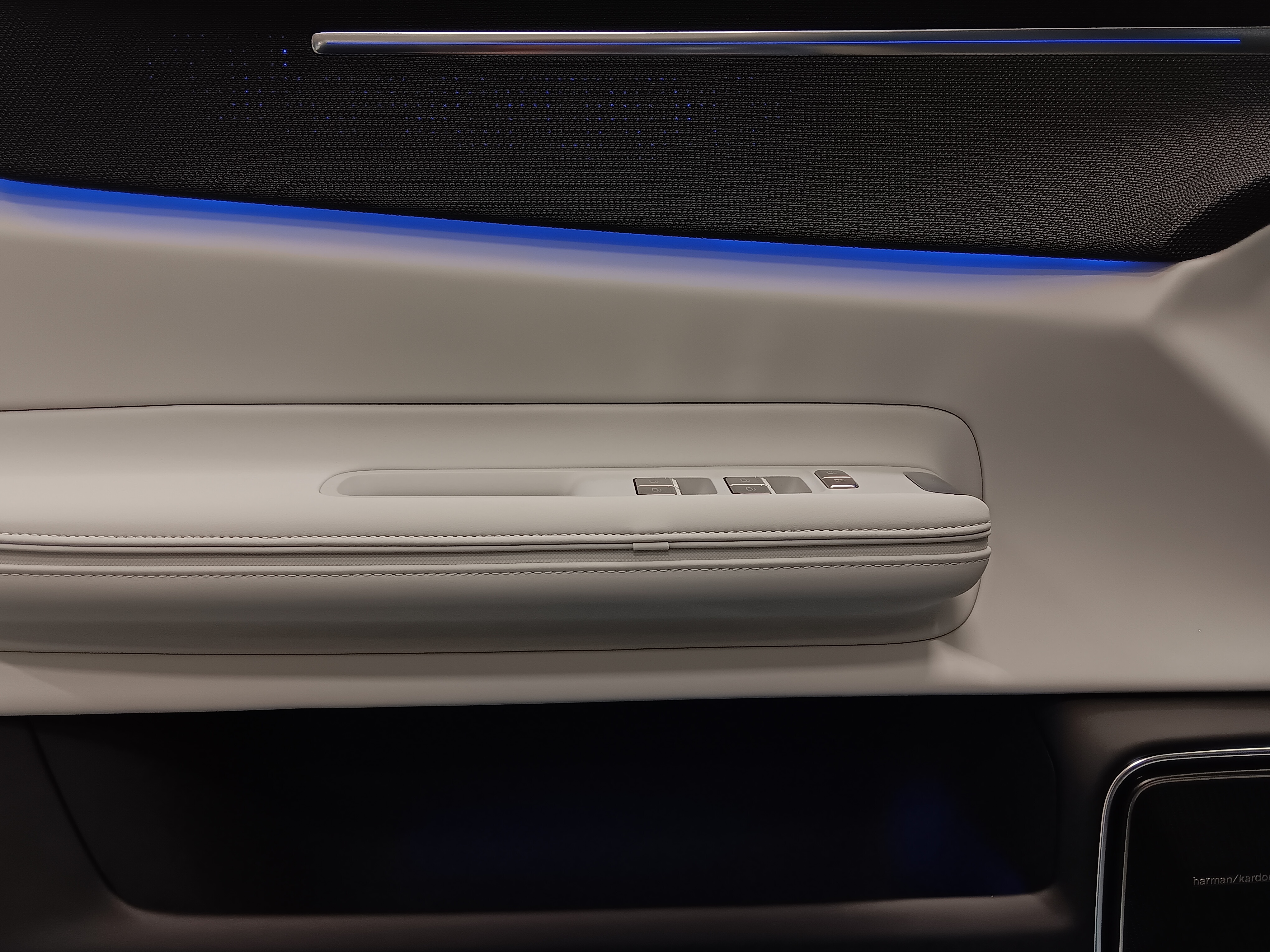 Polestar 4 LONG RANGE DUAL MOTOR PERFORMANCE PRIME