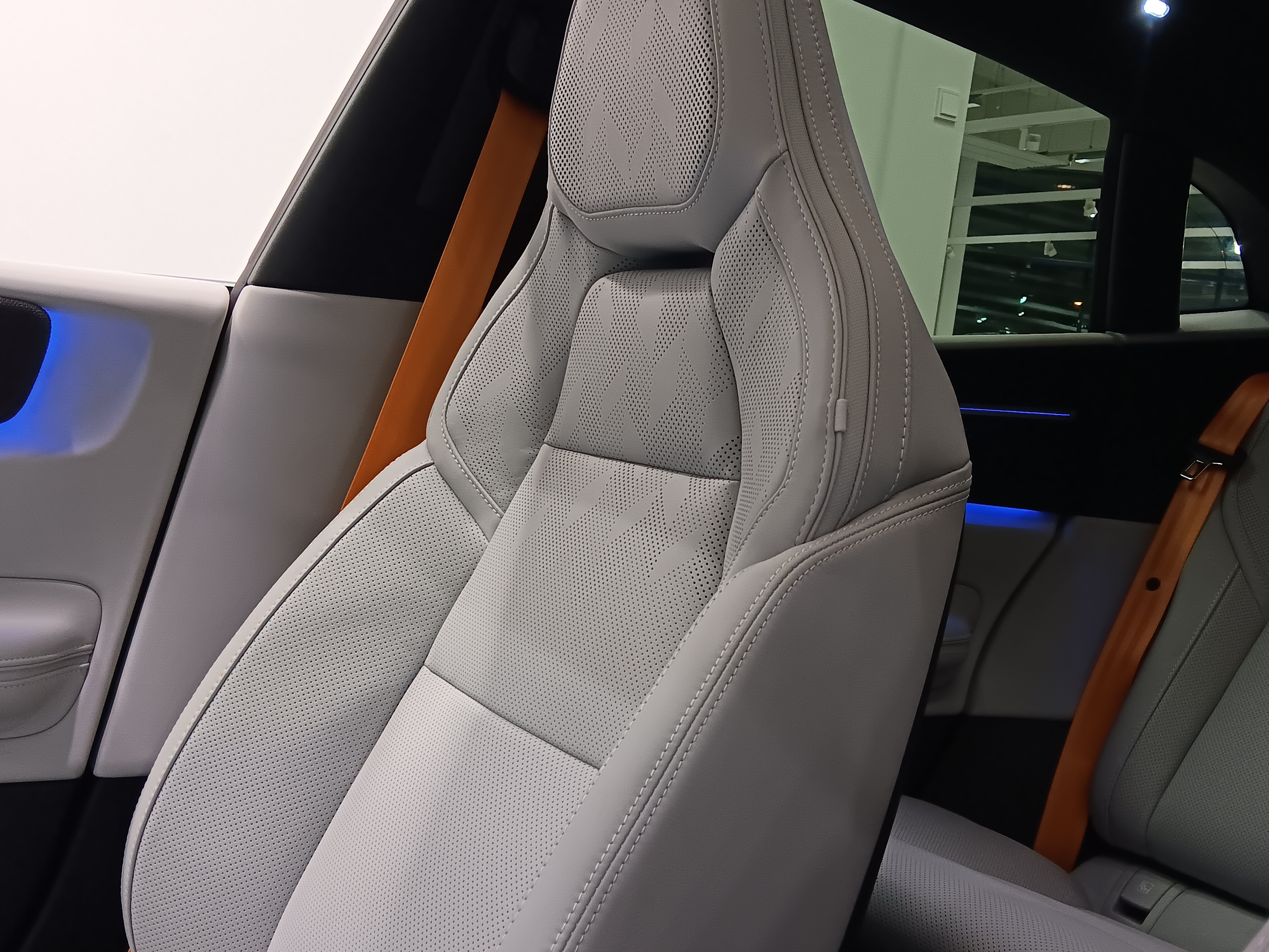 Polestar 4 LONG RANGE DUAL MOTOR PERFORMANCE PRIME