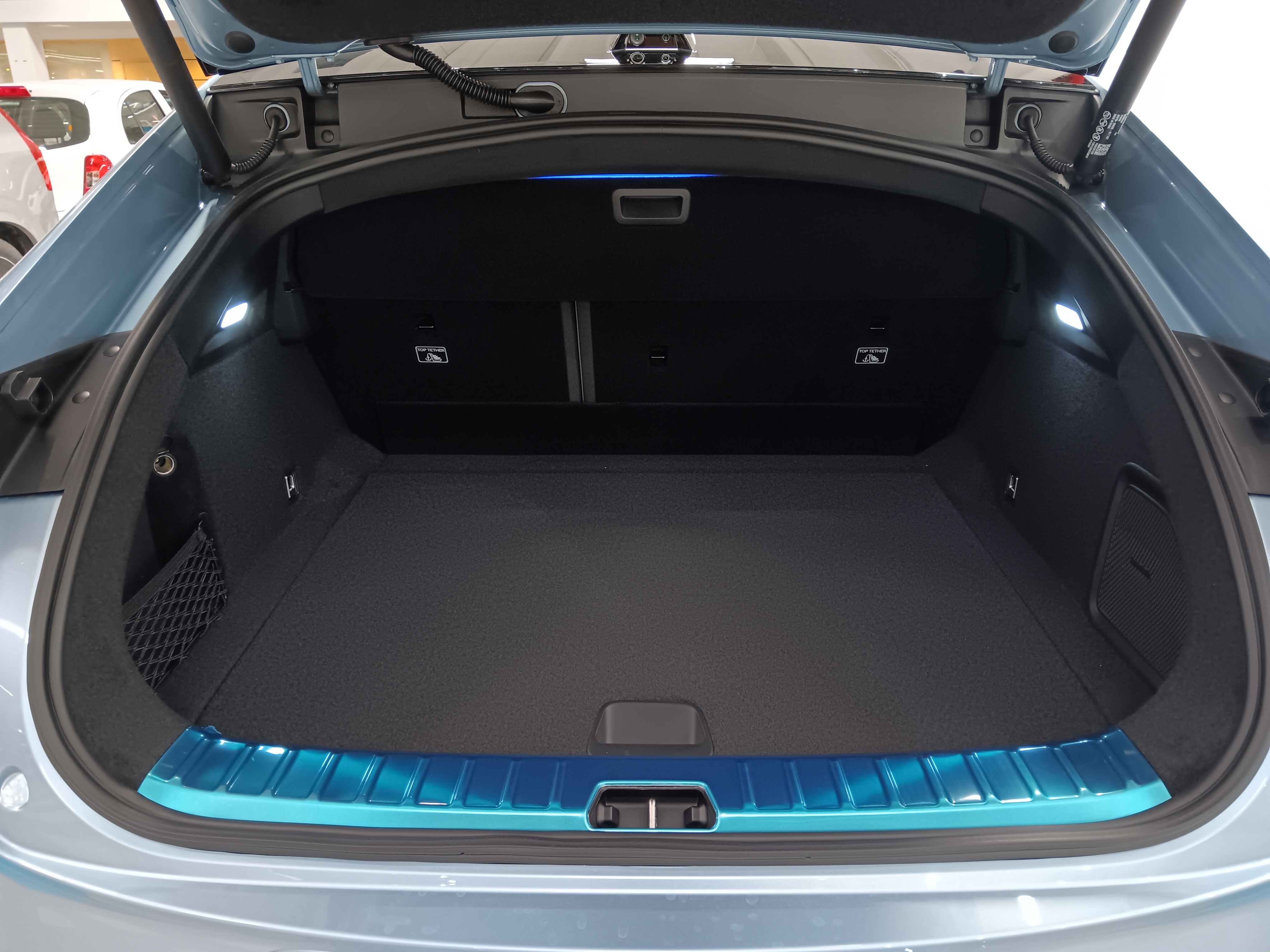 Polestar 4 LONG RANGE DUAL MOTOR PERFORMANCE PRIME