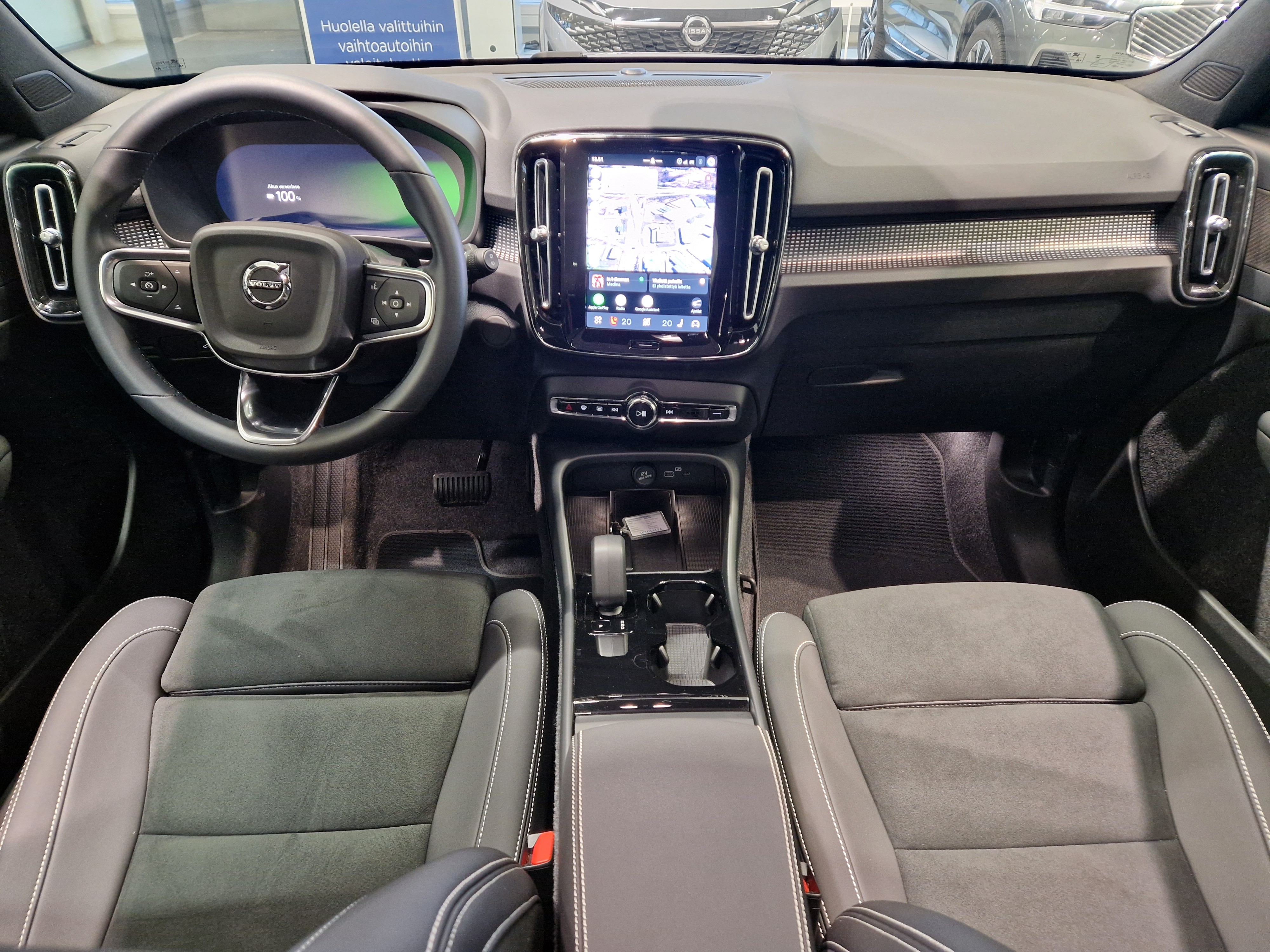 Volvo EX40 TWIN ULTRA.