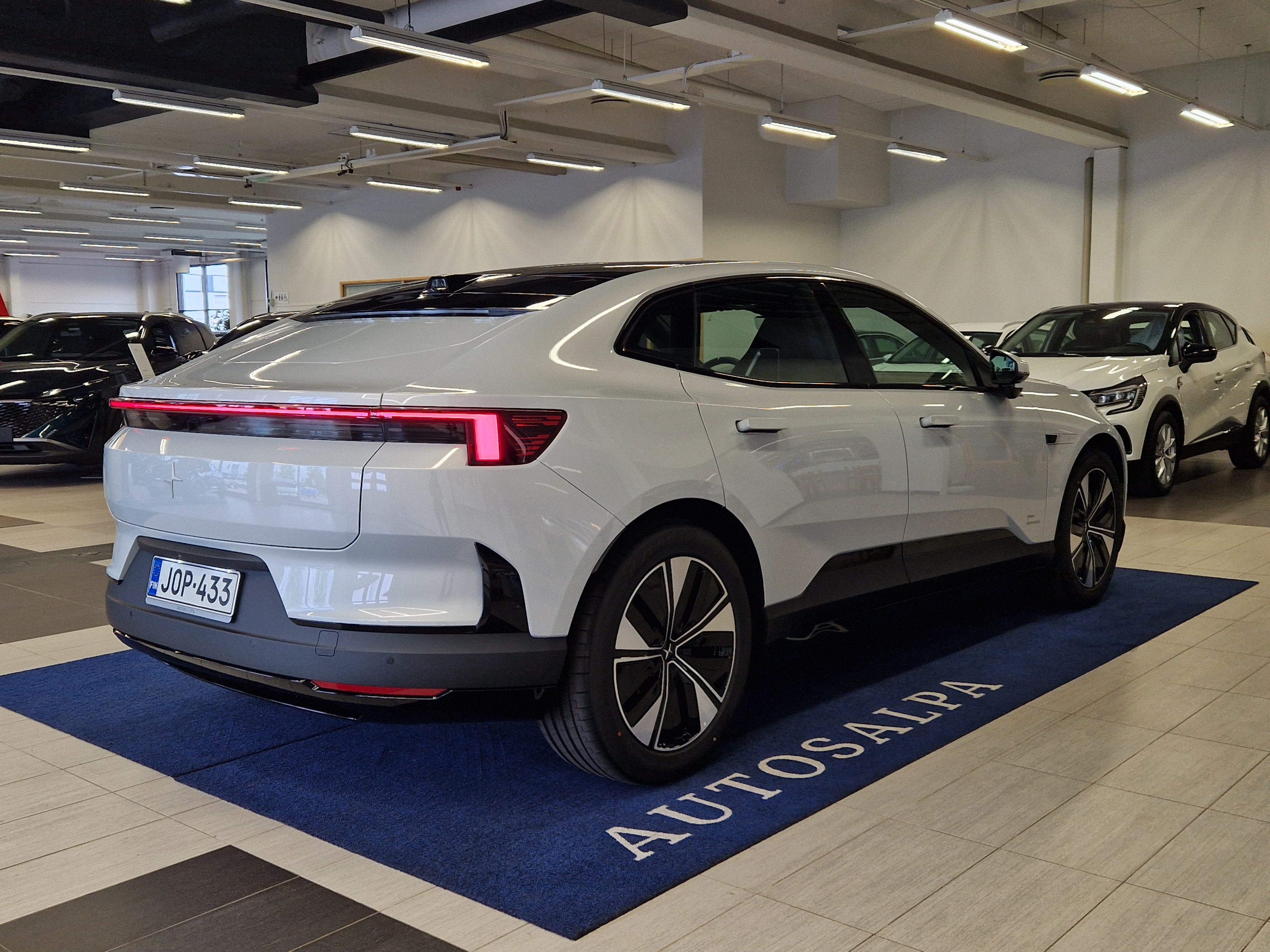 Polestar 4 2026, kuva 2/27