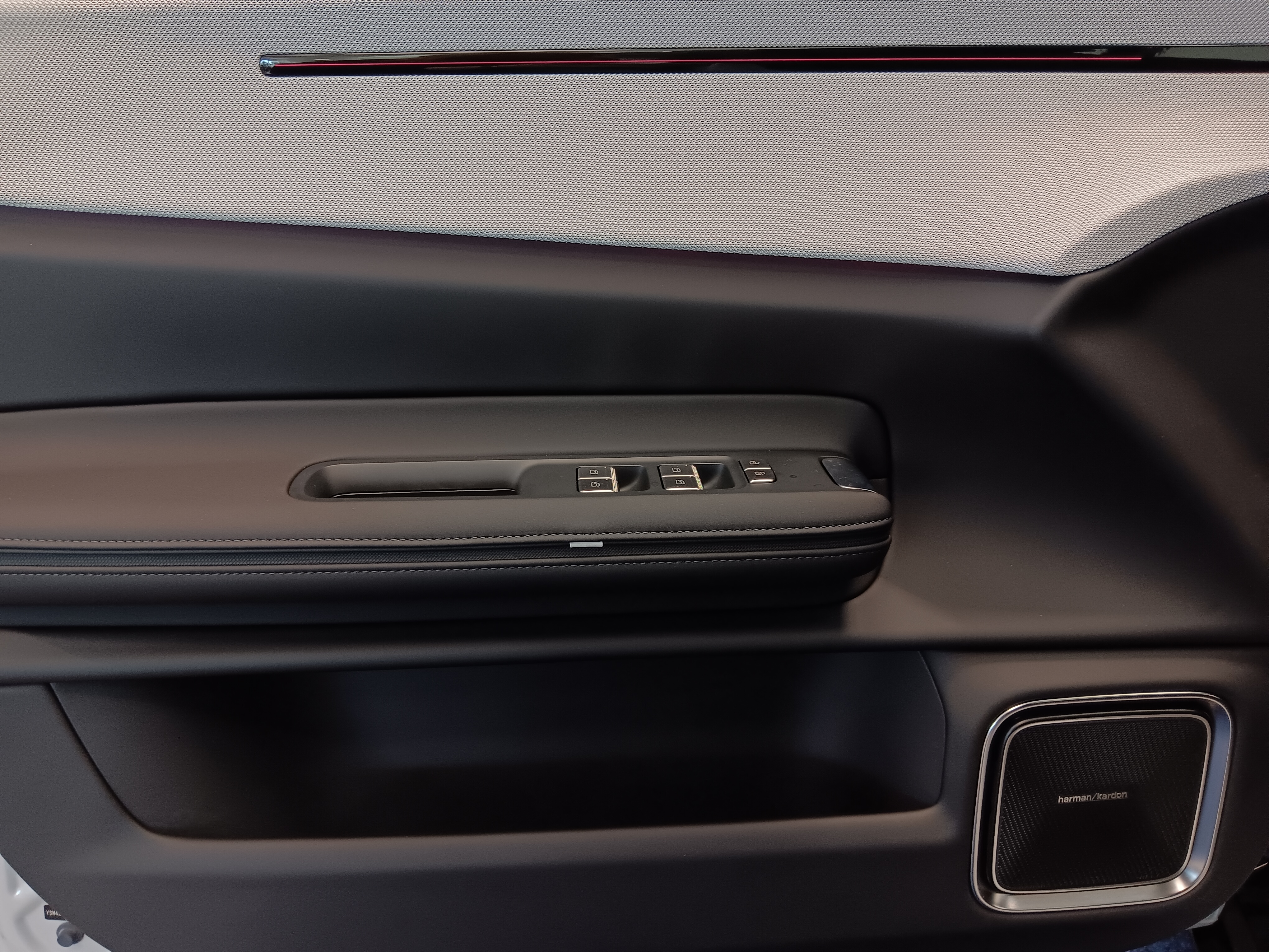 Polestar 4 LONG RANGE DUAL MOTOR BUSINESS.