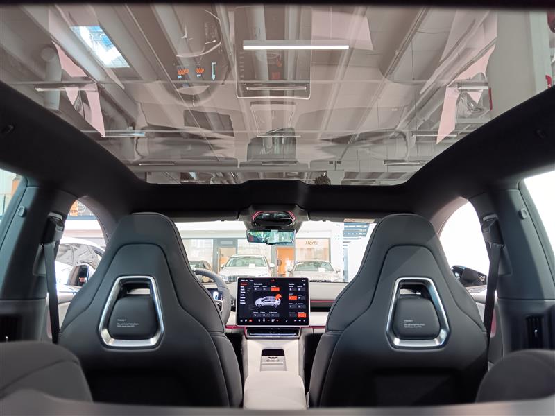 Polestar 4 LONG RANGE DUAL MOTOR BUSINESS.