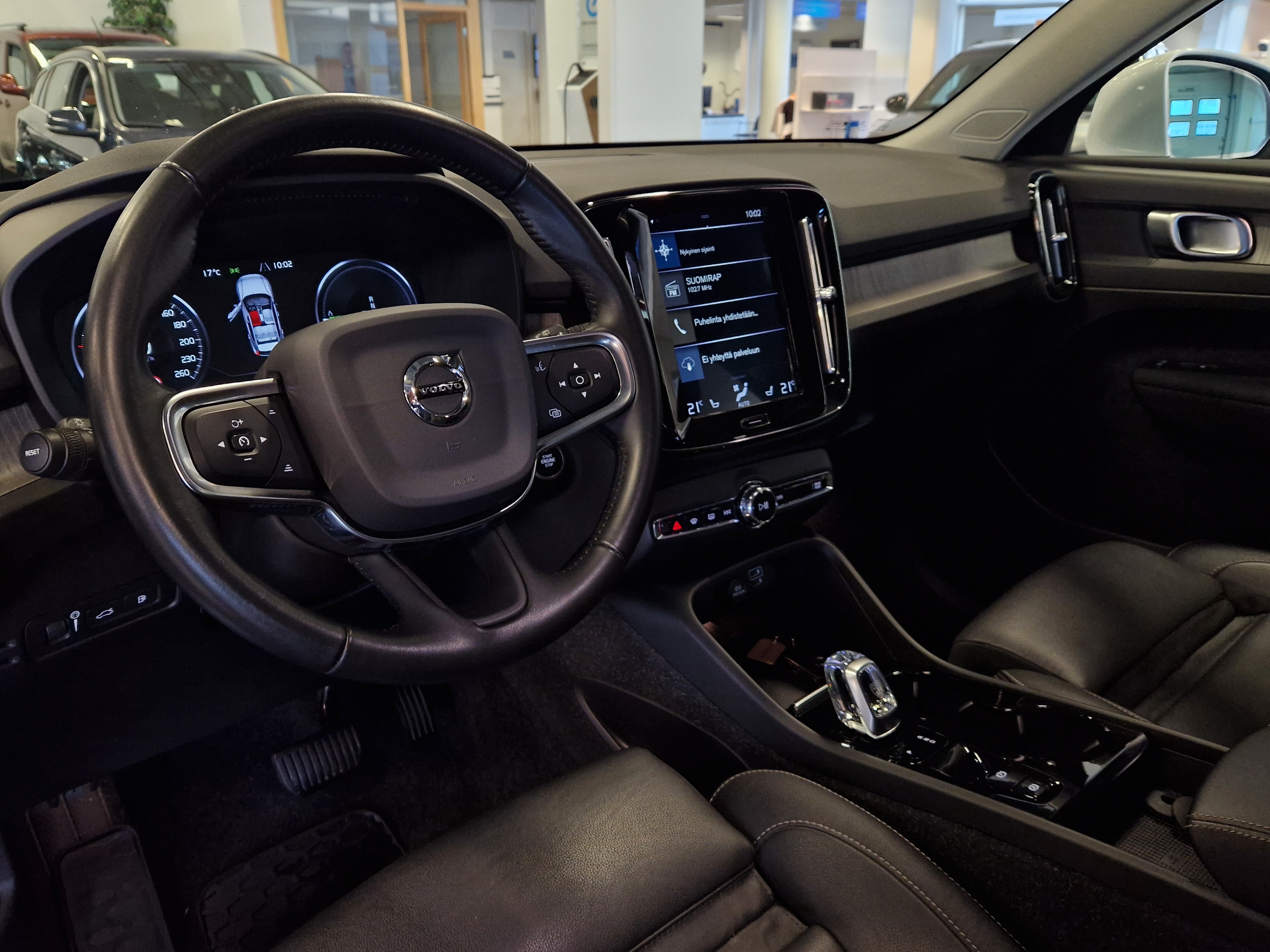 Volvo XC40 T5 TWIN ENGINE INSCRIPTION TAKUU 24KK/40TKM