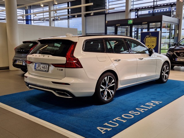 Volvo V60 T8 TWE AWD R-DESIGN TAKUU 24KK/40TKM