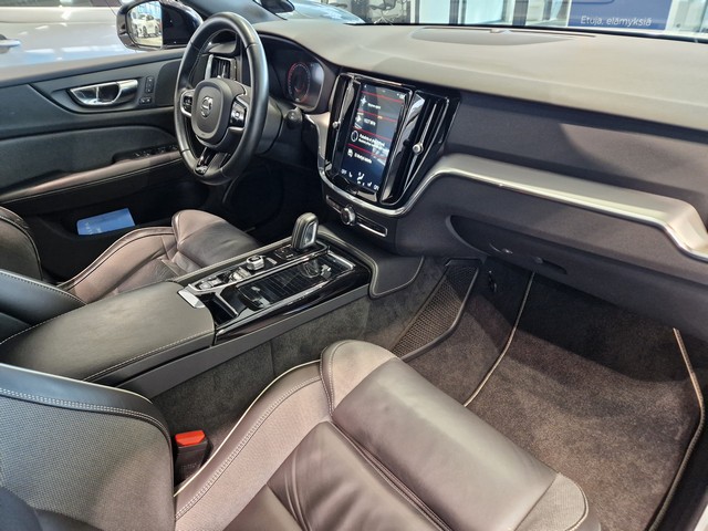 Volvo V60 T8 TWE AWD R-DESIGN TAKUU 24KK/40TKM
