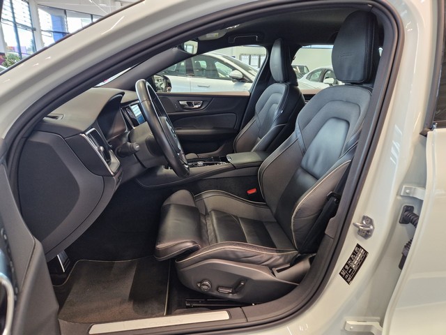 Volvo V60 T8 TWE AWD R-DESIGN TAKUU 24KK/40TKM