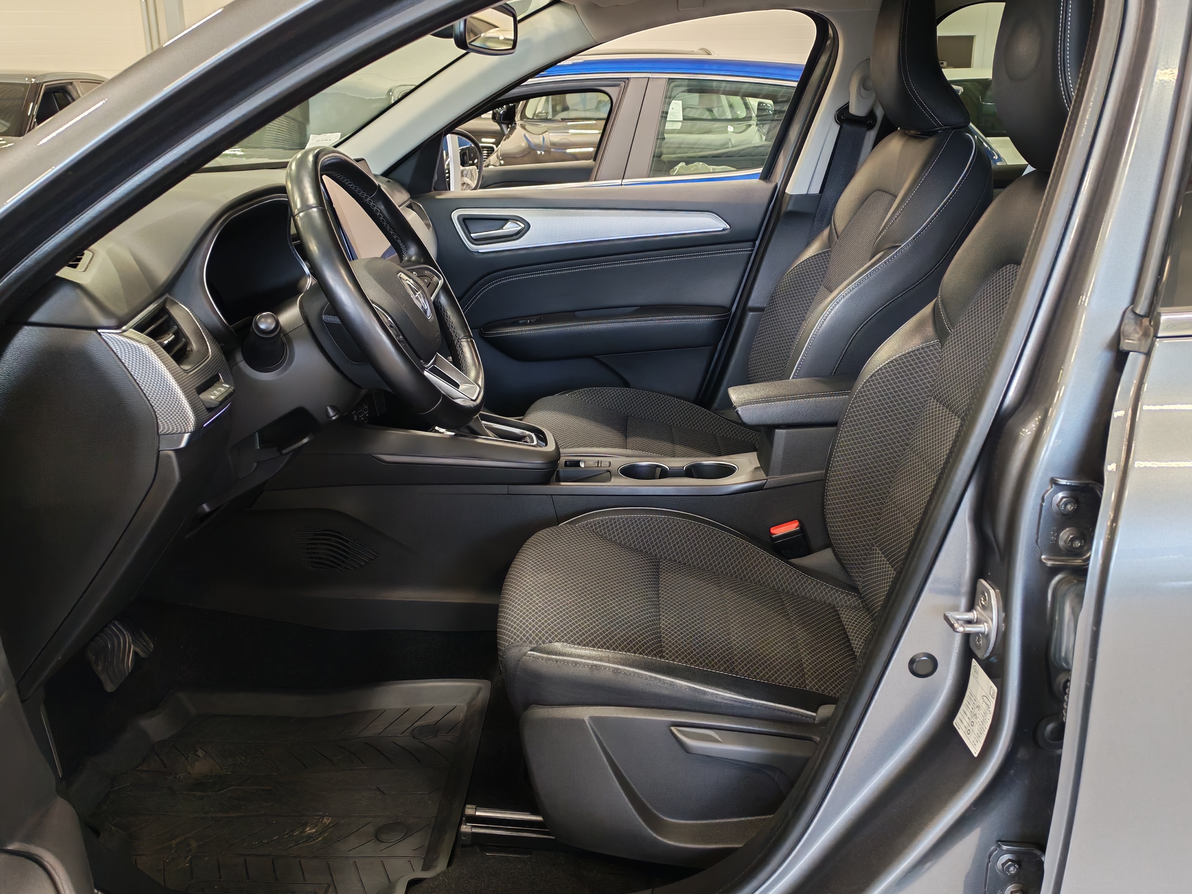 Renault ARKANA E-TECH 145 HYBRID INTENS TAKUU 24KK/40TKM