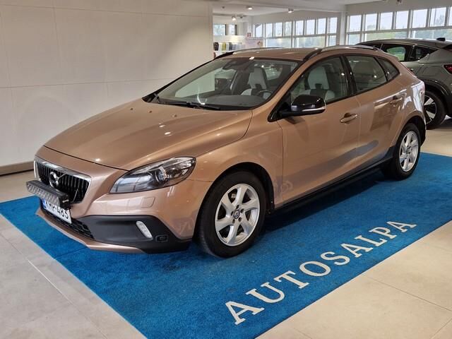 volvo V40 CROSS COUNTRY D2 MOMENTUM AUT