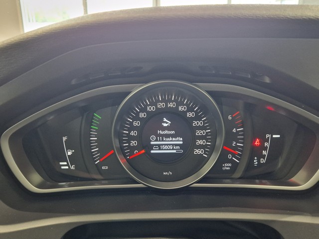 Volvo V40 CROSS COUNTRY D2 MOMENTUM AUT