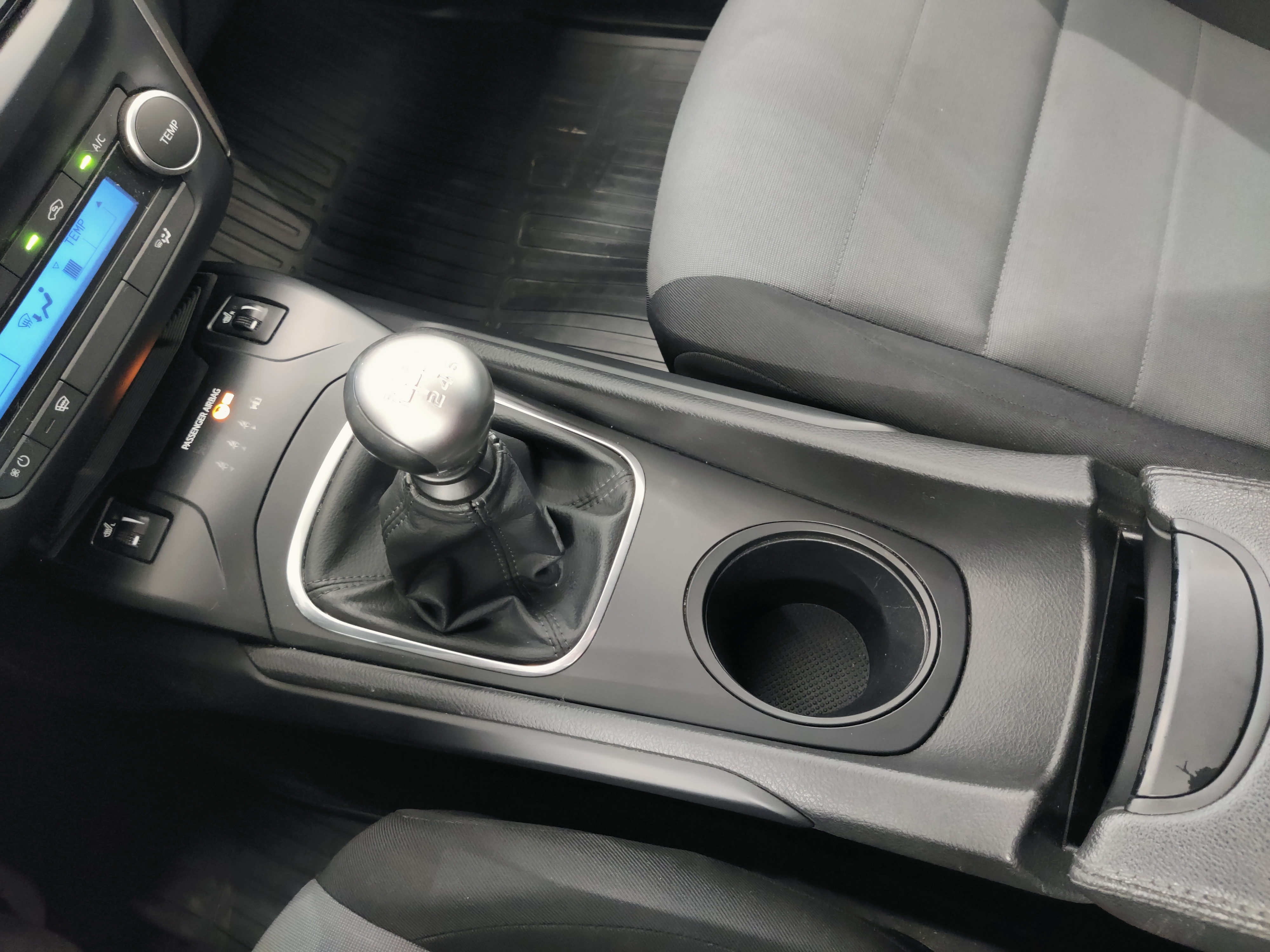 Toyota AVENSIS 1,6 VALVEMATIC LIFE EDITION TOURING SPORTS