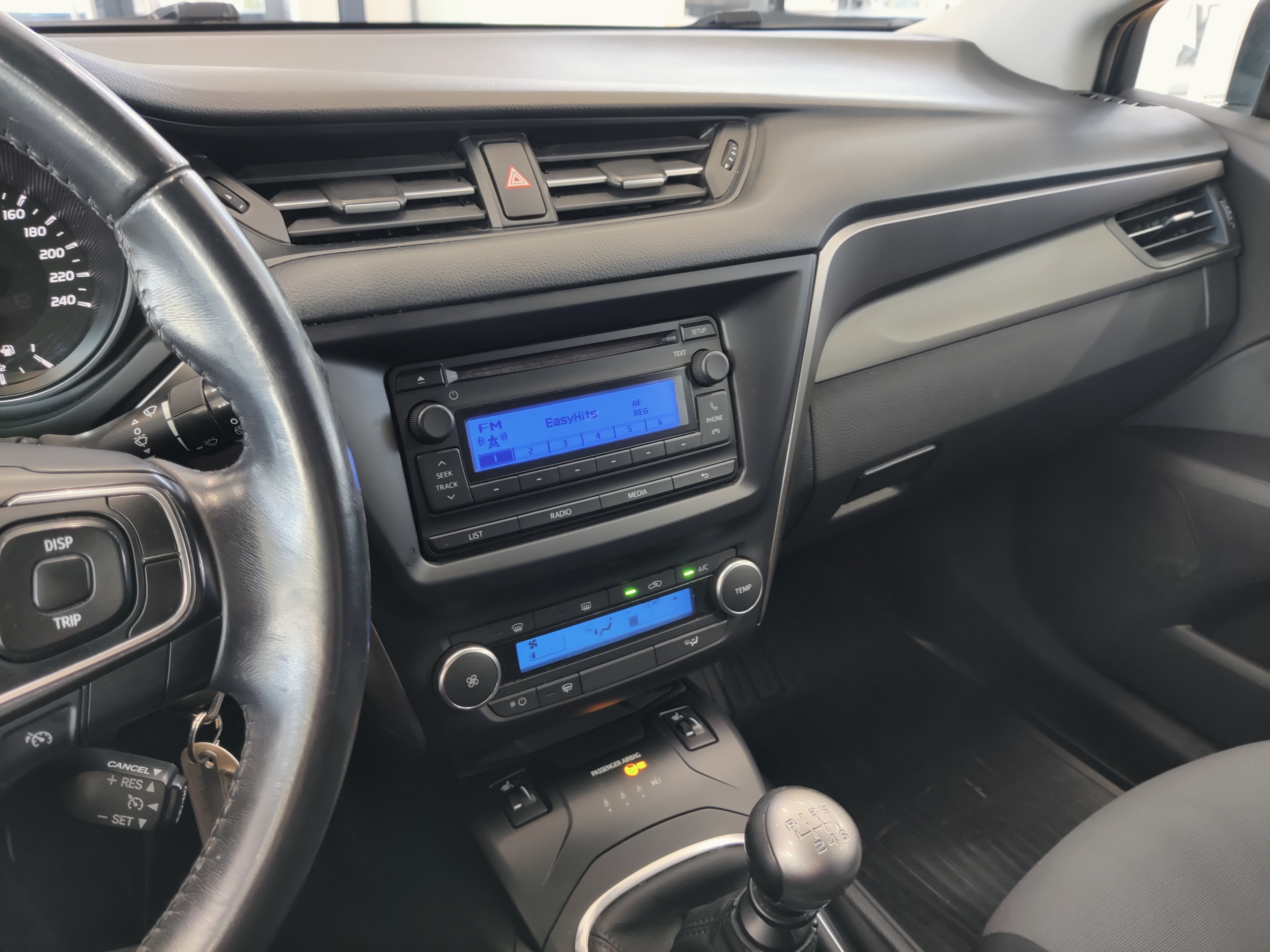 Toyota AVENSIS 1,6 VALVEMATIC LIFE EDITION TOURING SPORTS