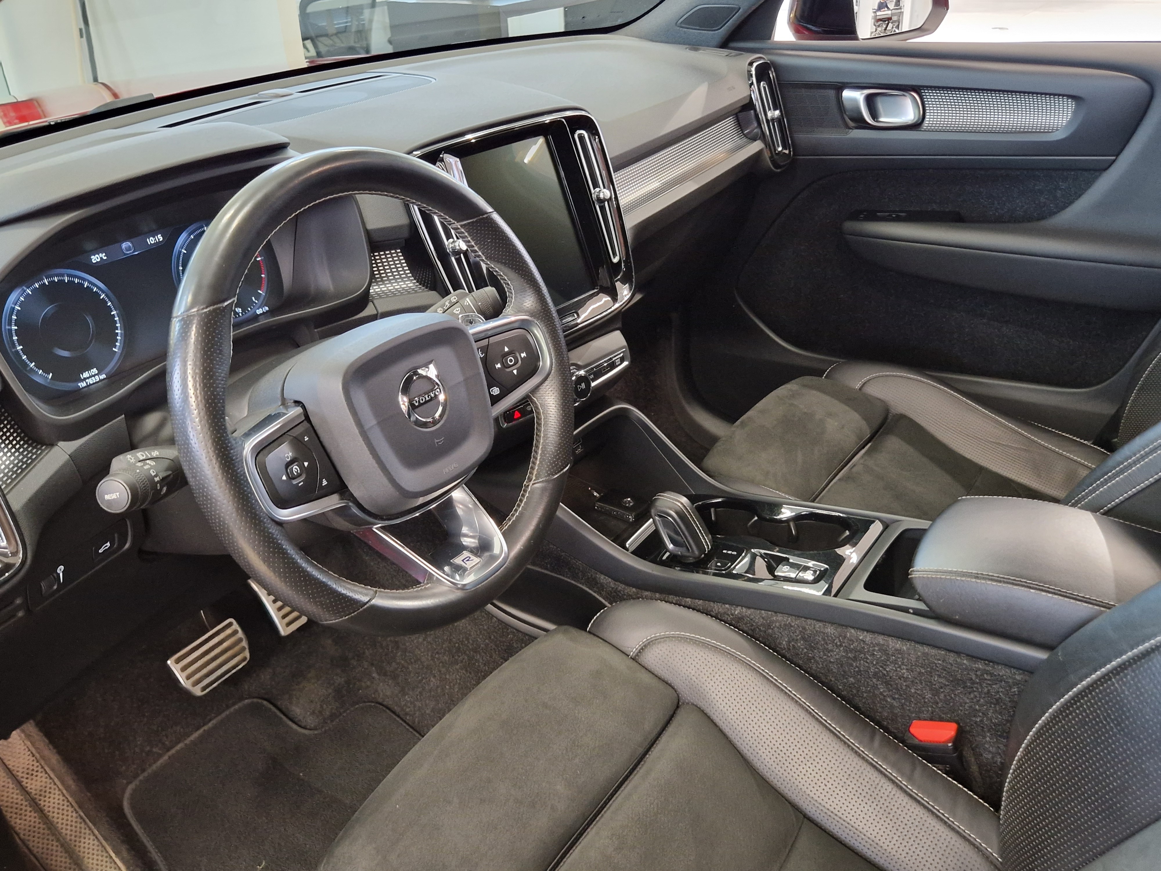 Volvo XC40 D4 AWD R-Design aut 2019, bild 5/17