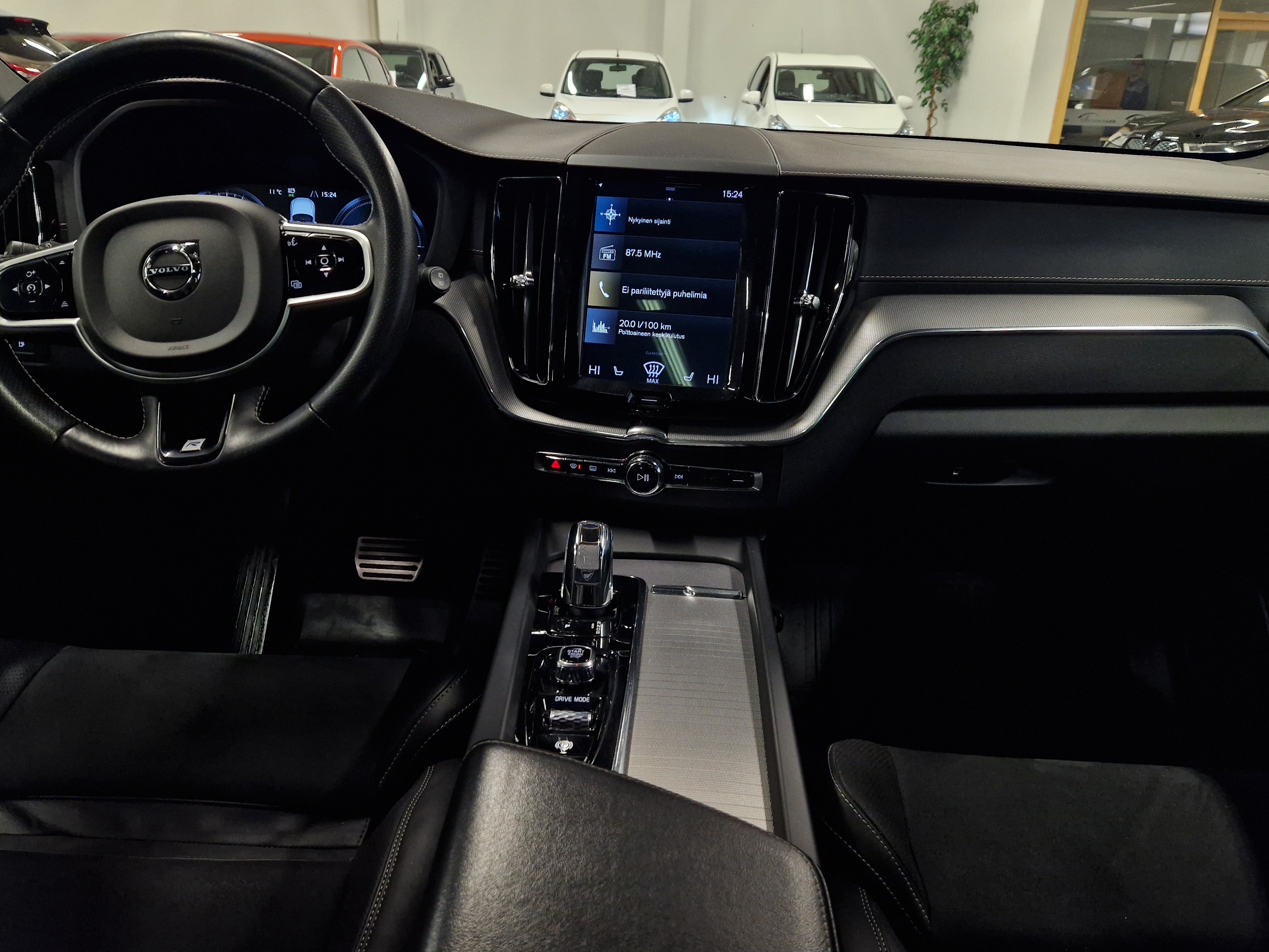 Volvo XC60 T8 AWD R-DESIGN AUT TAKUU 12KK/20TKM