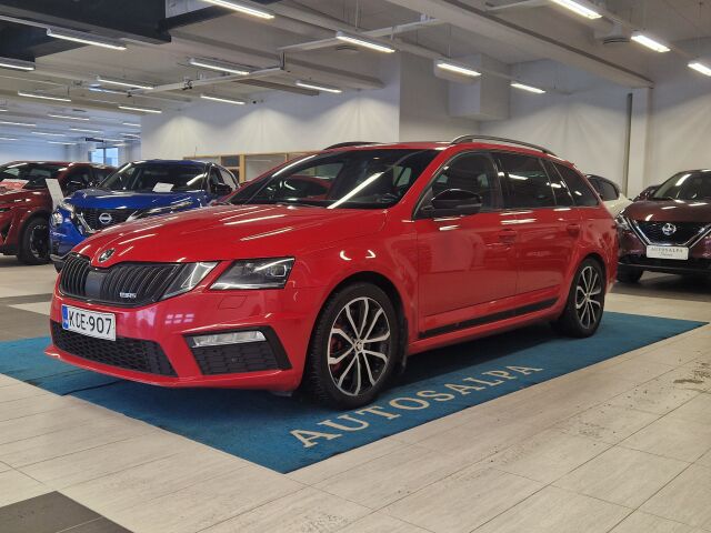 skoda OCTAVIA COMBI 2,0 TSI RS DSG AUTOM.