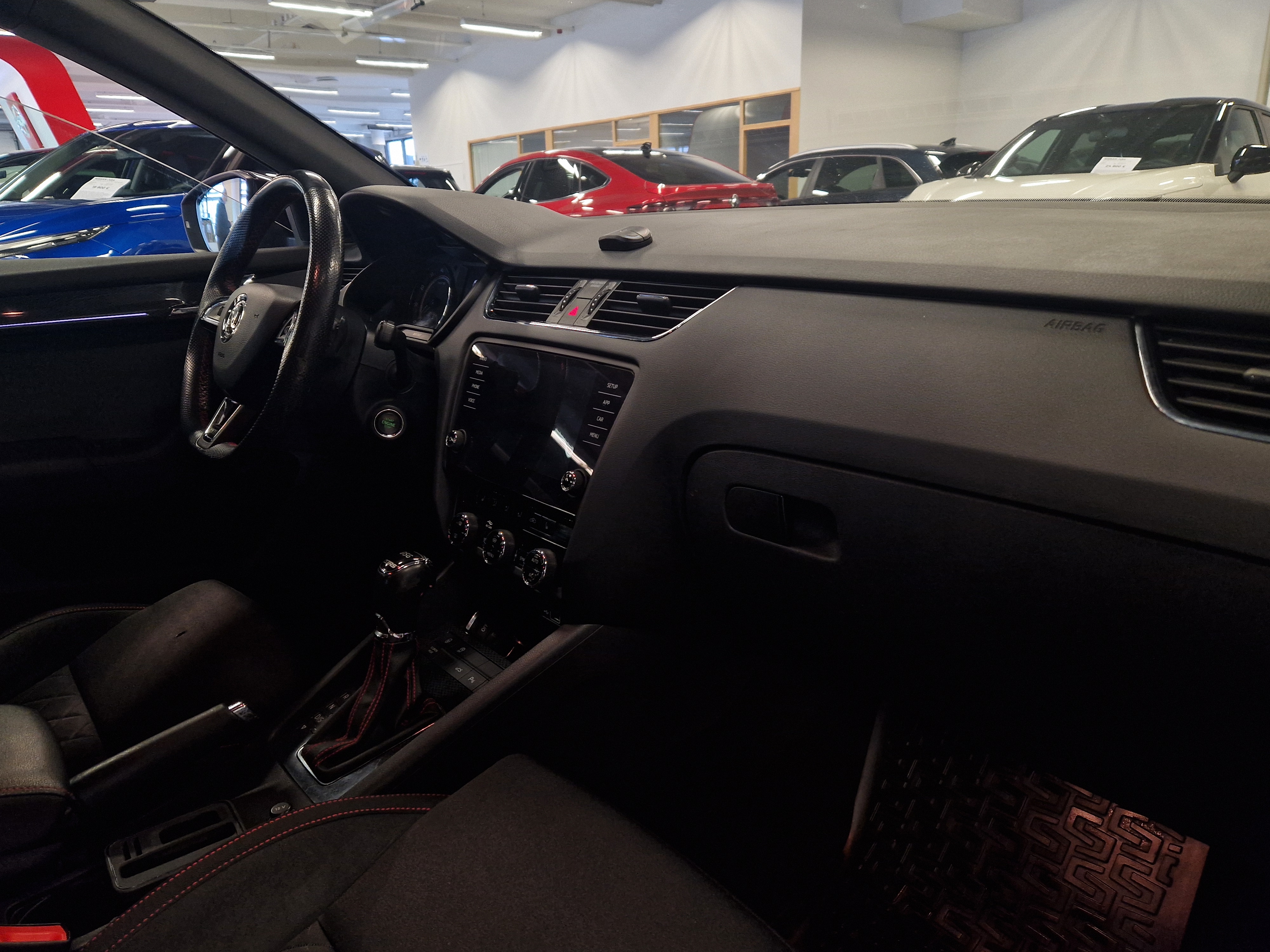 Skoda OCTAVIA COMBI 2,0 TSI RS DSG AUTOM.