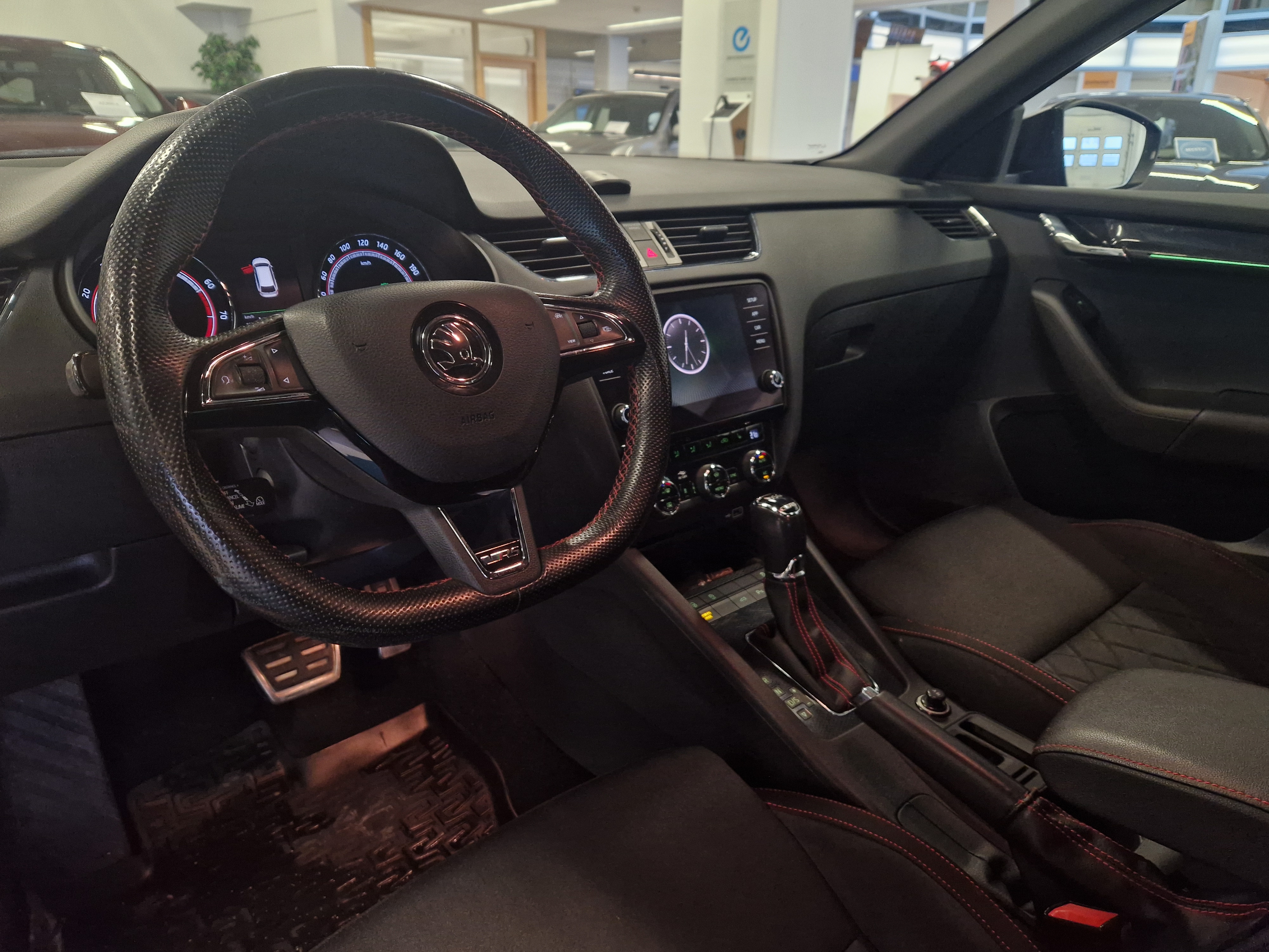 Skoda OCTAVIA COMBI 2,0 TSI RS DSG AUTOM.