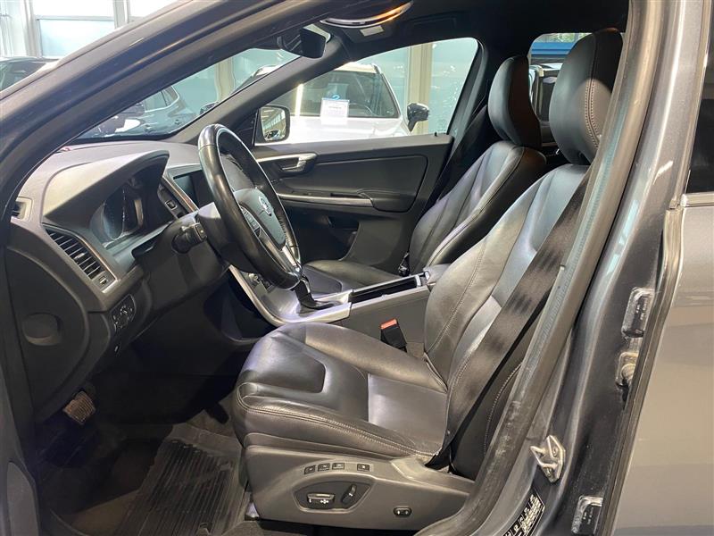 Volvo XC60 D5 AWD BUSINESS CLASSIC SUMMUM AUT.