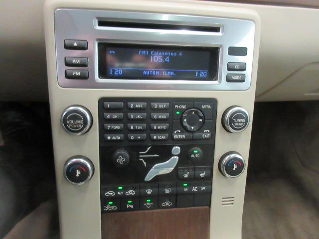 Volvo V70 3,2 SUMMUM AUT