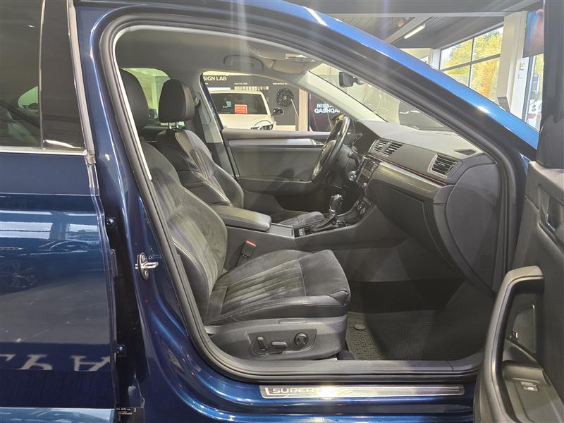 Skoda Superb 2017, bild 4/23
