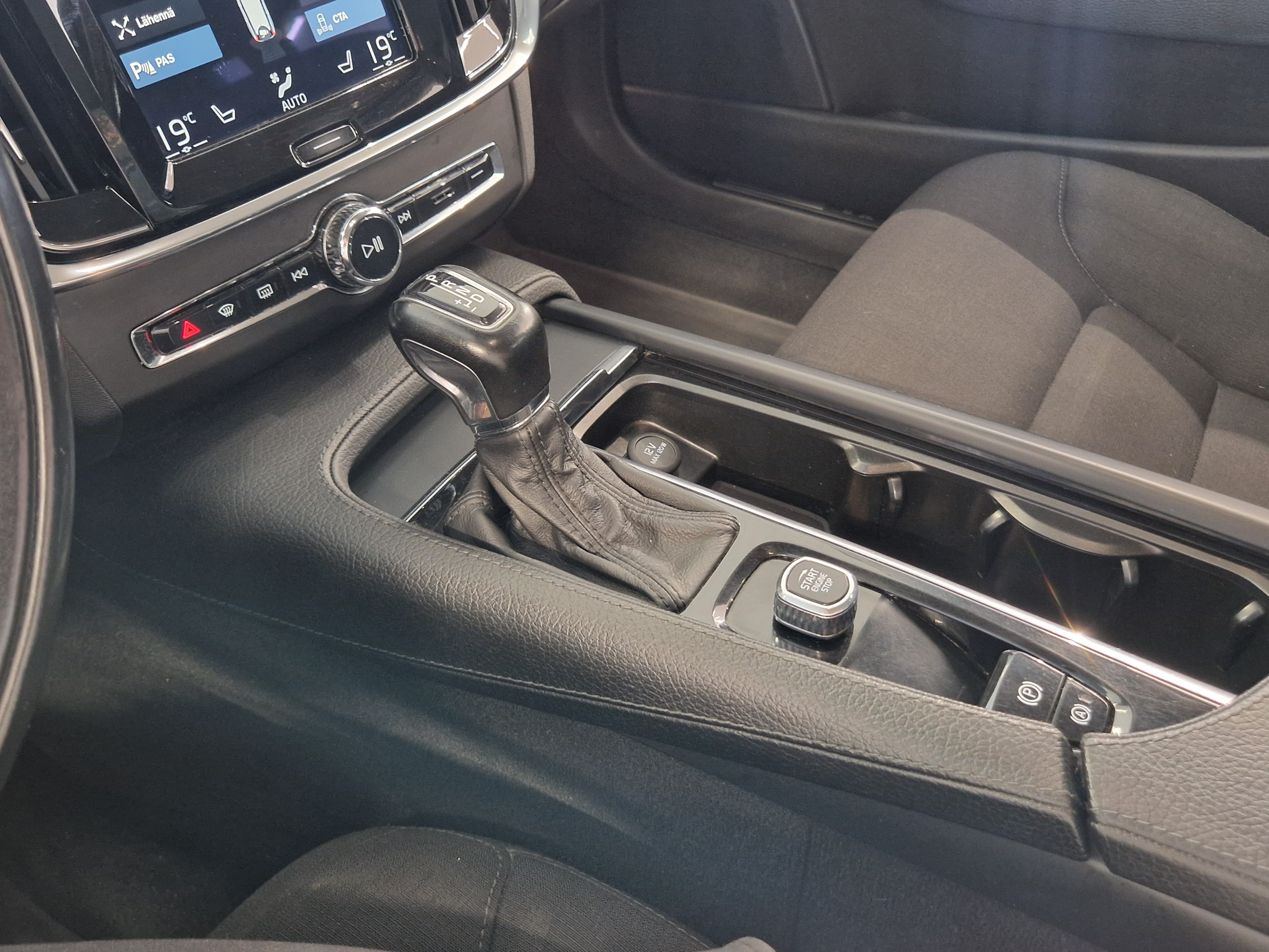 Volvo V90 CROSS COUNTRY D4 AWD PLUS AUT