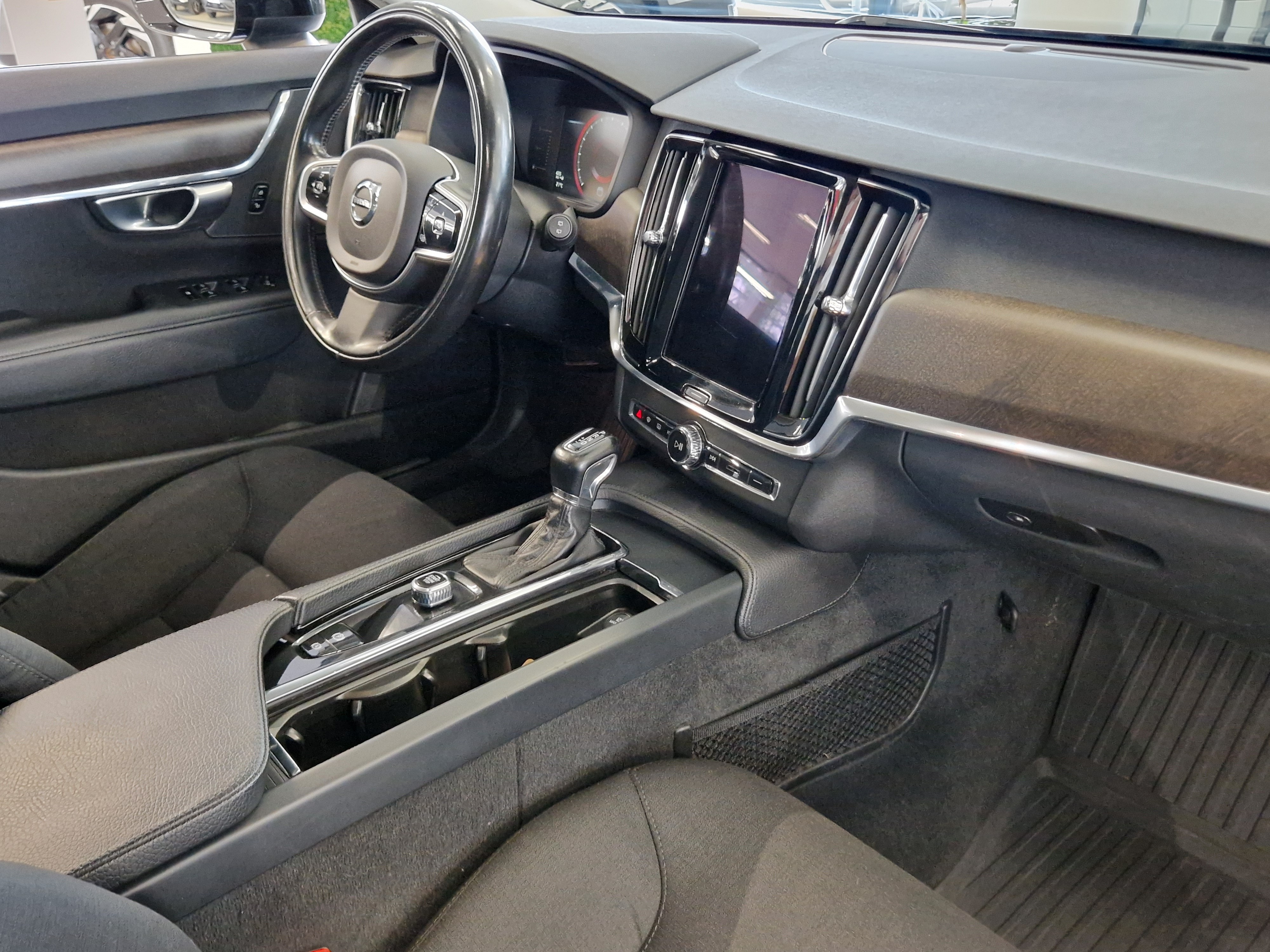 Volvo V90 CROSS COUNTRY D4 AWD PLUS AUT