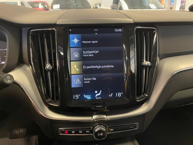 Volvo XC60 D4 AWD MOMENTUM AUT (B)