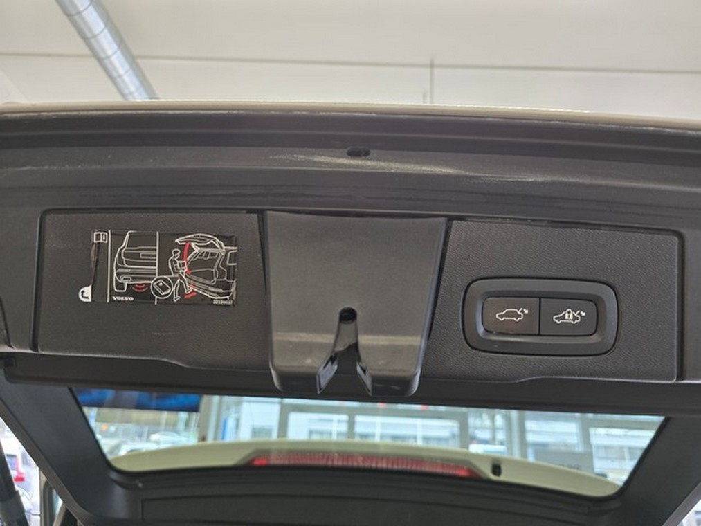 Volvo XC60 D4 AWD MOMENTUM AUT (B)