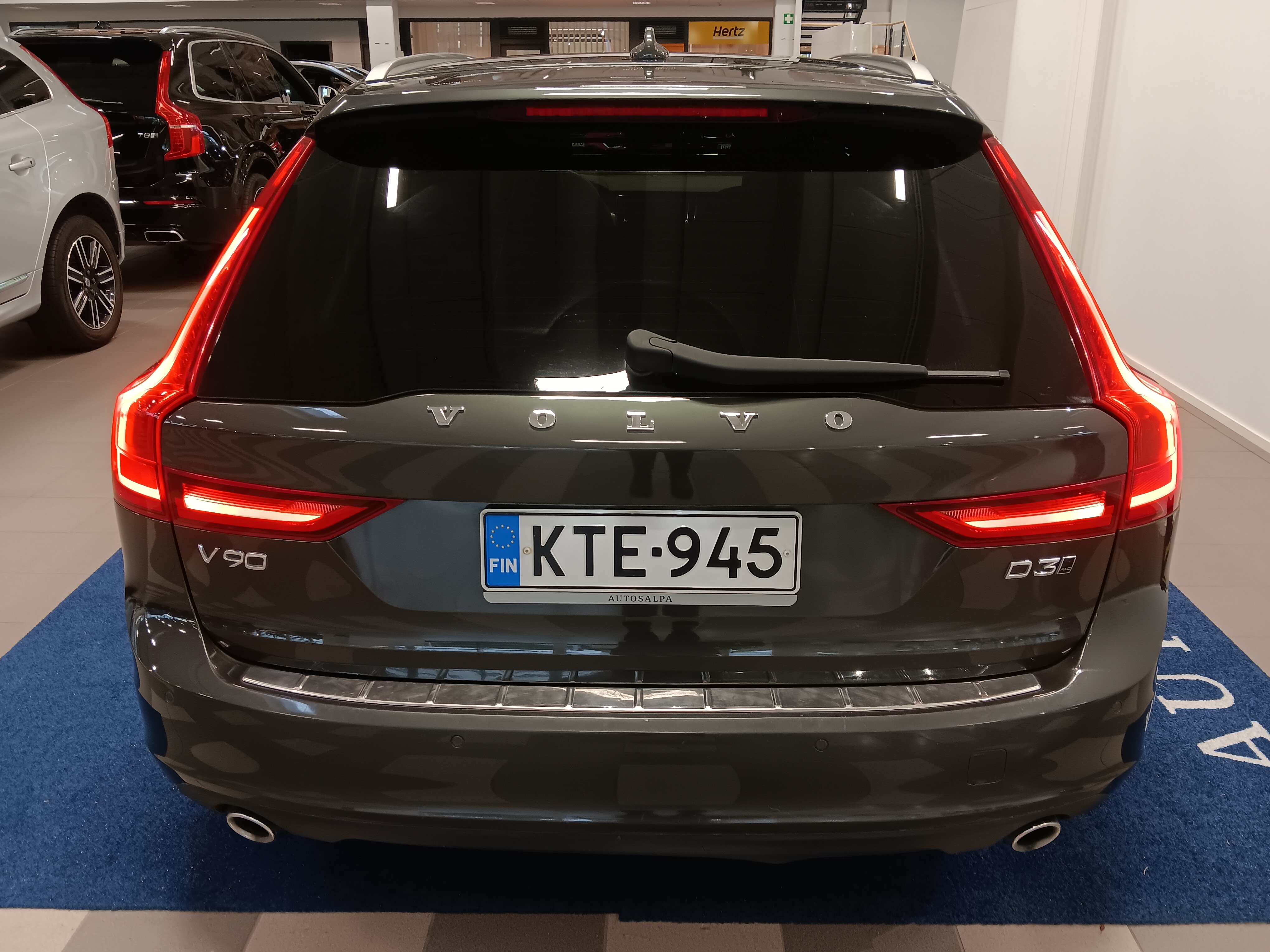 Volvo V90 D3 AWD Business aut. 2018, bild 4/18