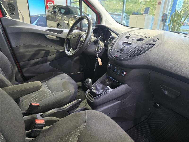 Ford Transit Courier 2019, photo 7/22
